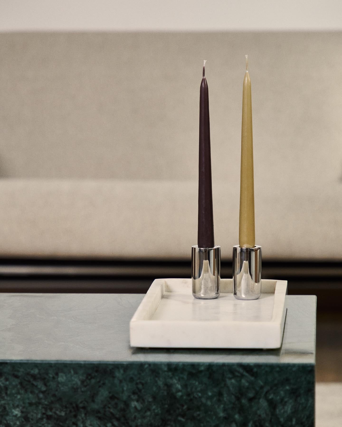 Tablett Serela aus weißem Marmor 35 x 18 cm in Weiß präsentiert im Onlineshop von KAQTU Design AG. Tablett ist von Kave Home