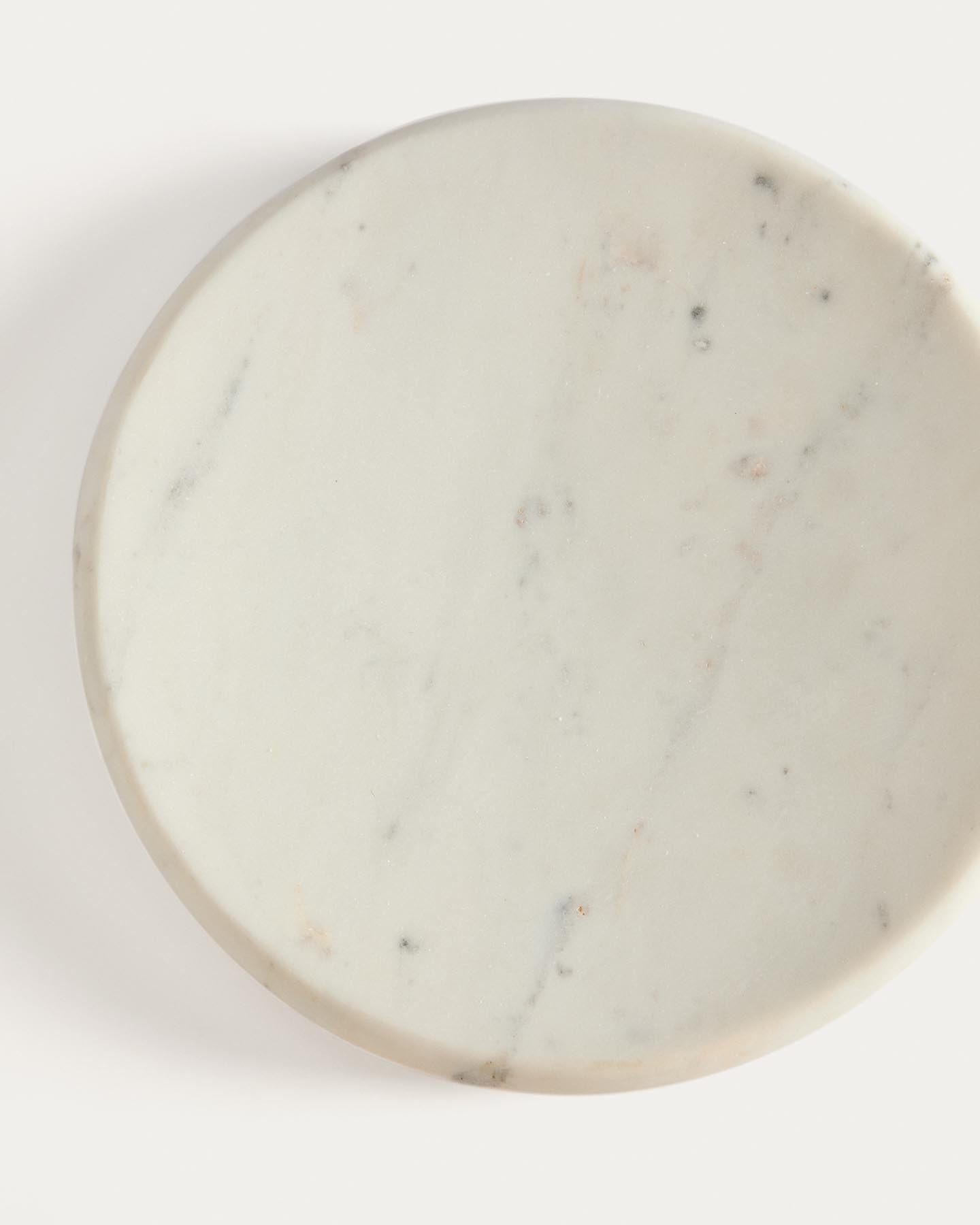 Tablett Obena aus weißem Marmor, Ø 25 cm in Weiß präsentiert im Onlineshop von KAQTU Design AG. Tablett ist von Kave Home