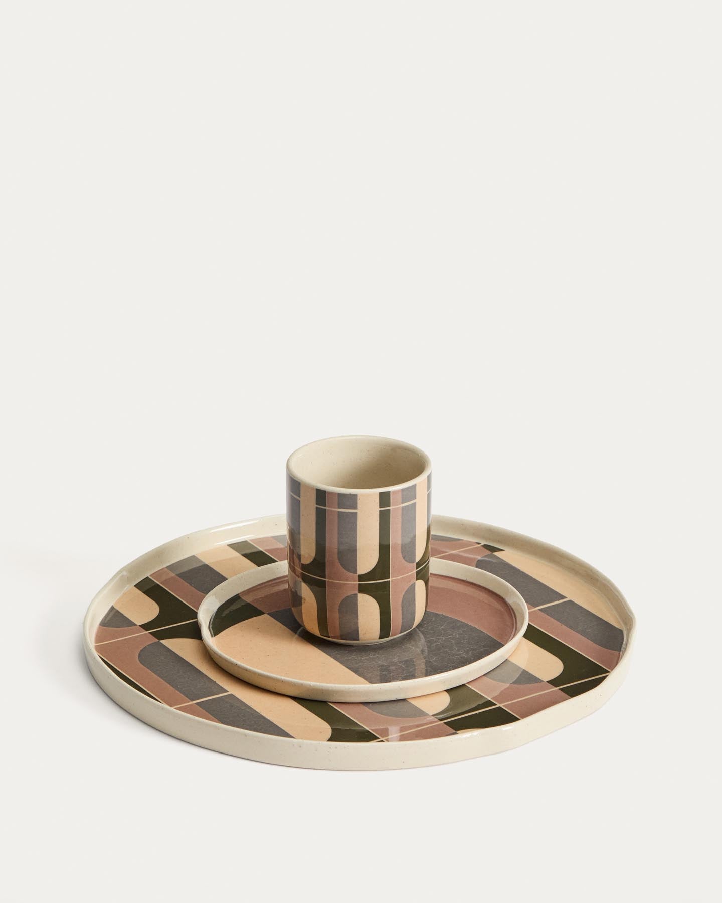 Speiseteller Julnet aus brauner Keramik in Beige präsentiert im Onlineshop von KAQTU Design AG. Teller ist von Kave Home