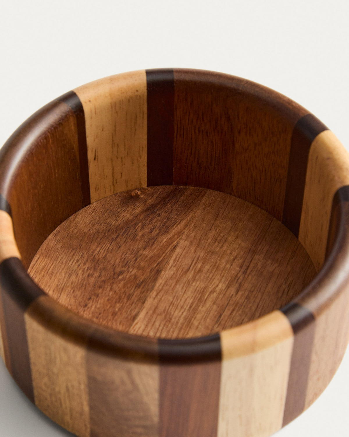 Schale Nover aus Akazienholz, FSC 100 % in Natur präsentiert im Onlineshop von KAQTU Design AG. Schale ist von Kave Home
