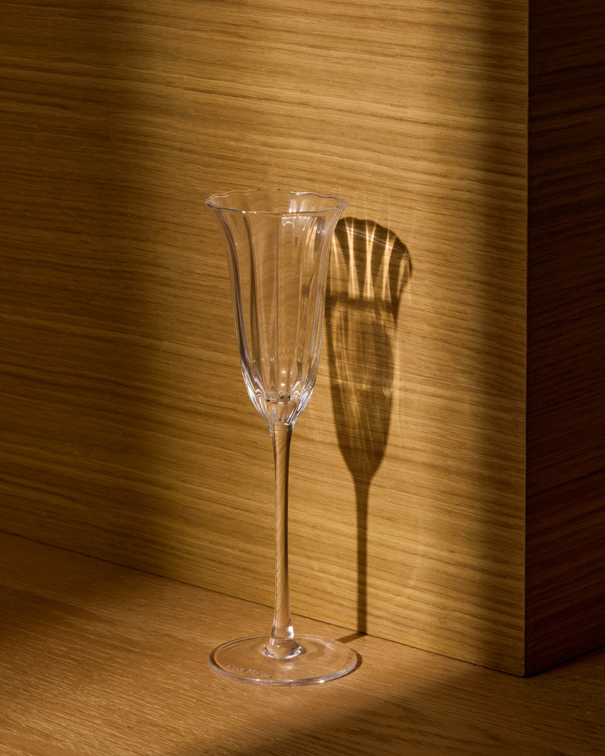 Sektglas Neia aus klarem Glas, 10 cl in Transparent präsentiert im Onlineshop von KAQTU Design AG. Champagner Flutes ist von Kave Home