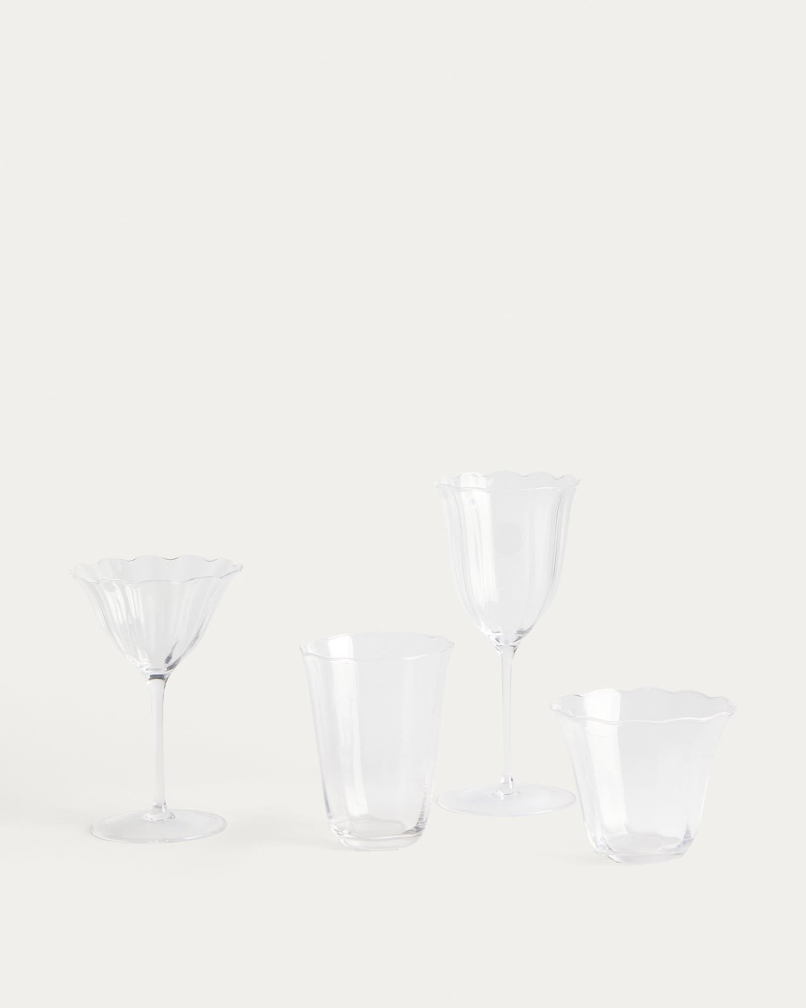 Elegantes Weinglas Neia aus klarem Glas mit 26 cl Fassungsvermögen, ideal für jeden Anlass und für die stilvolle Präsentation von Wein.