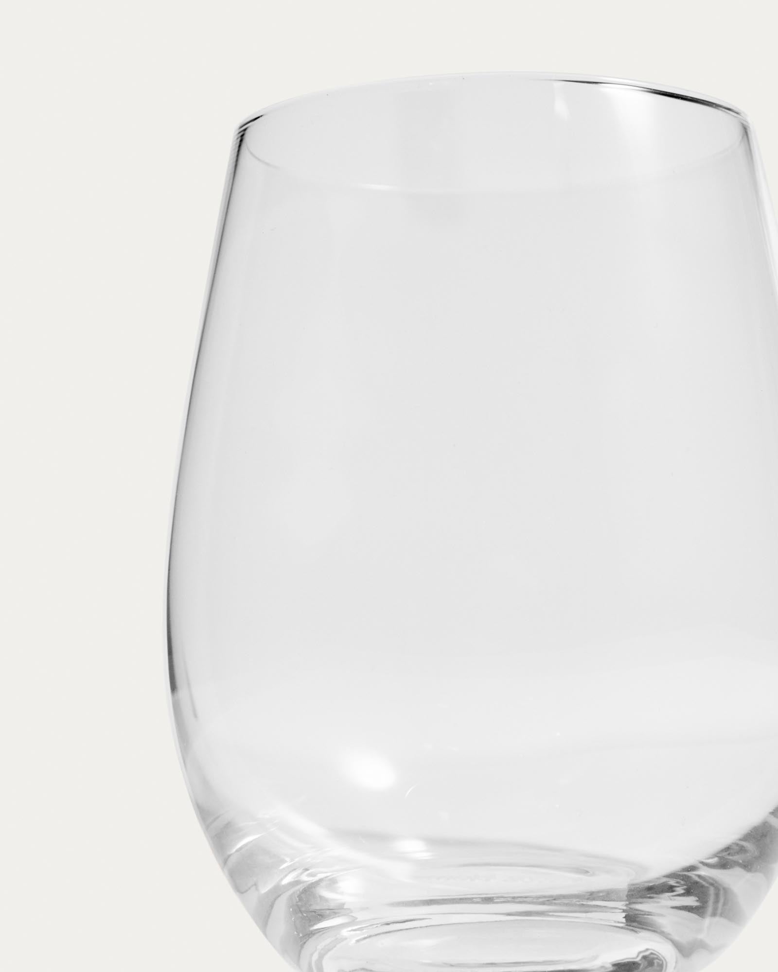 Elegantes Wasserglas Orbida aus klarem Glas mit 45 cl Fassungsvermögen, ideal für stilvolles Trinken, erhältlich bei Kave Home.