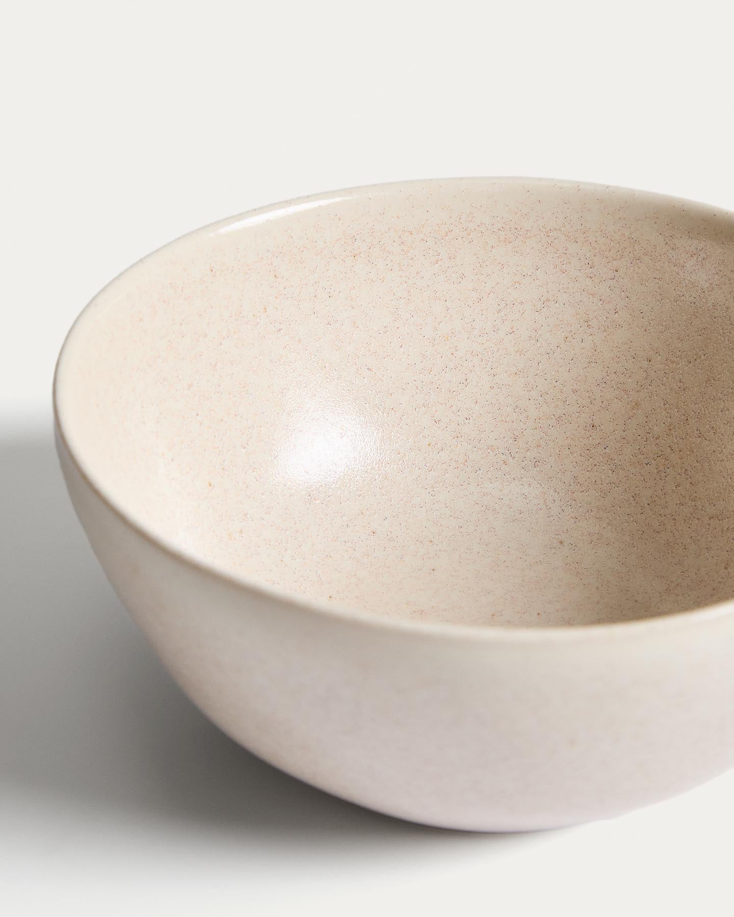 Schale Sermin aus Keramik in Beige in Beige präsentiert im Onlineshop von KAQTU Design AG. Schale ist von Kave Home