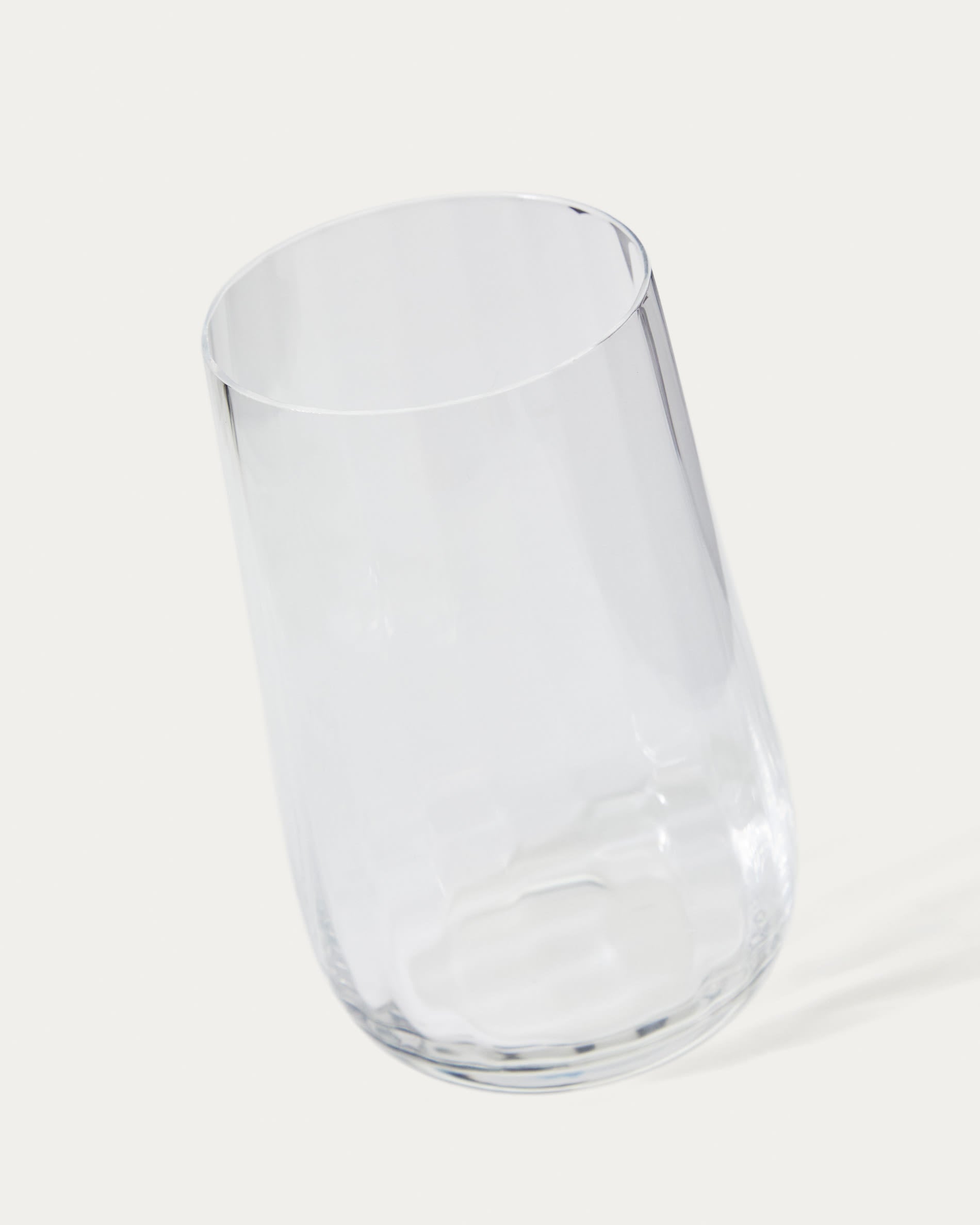 Elegantes, robustes 46 cl Glas von Kave Home, ideal für stilvolle Tischarrangements und vielseitigen Gebrauch.