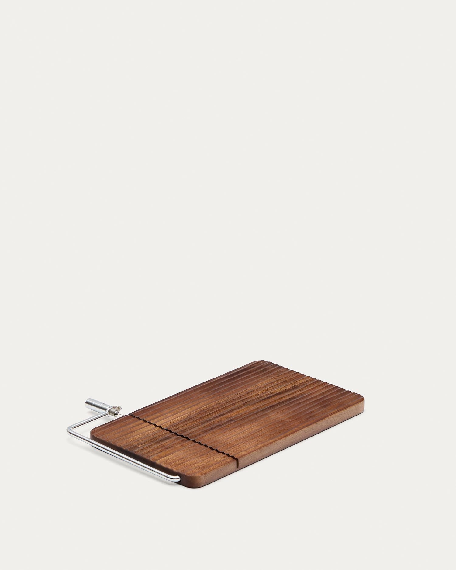 Käseschneidebrett Rommu aus Akazienholz FSC 100% in Braun präsentiert im Onlineshop von KAQTU Design AG. Käsezubehör ist von Kave Home