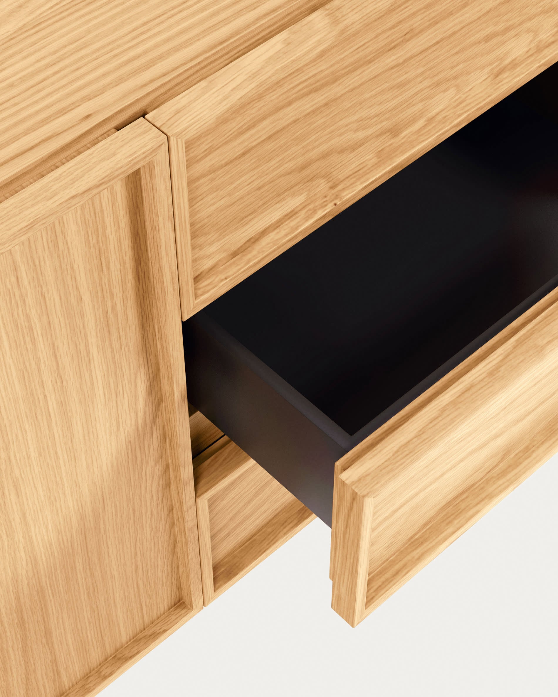 Elegantes Taiana Sideboard mit 2 Türen und 3 Schubladen aus Eichenfurnier und robustem Stahlgestell in Schwarz. Perfekt für modernes Wohnen.