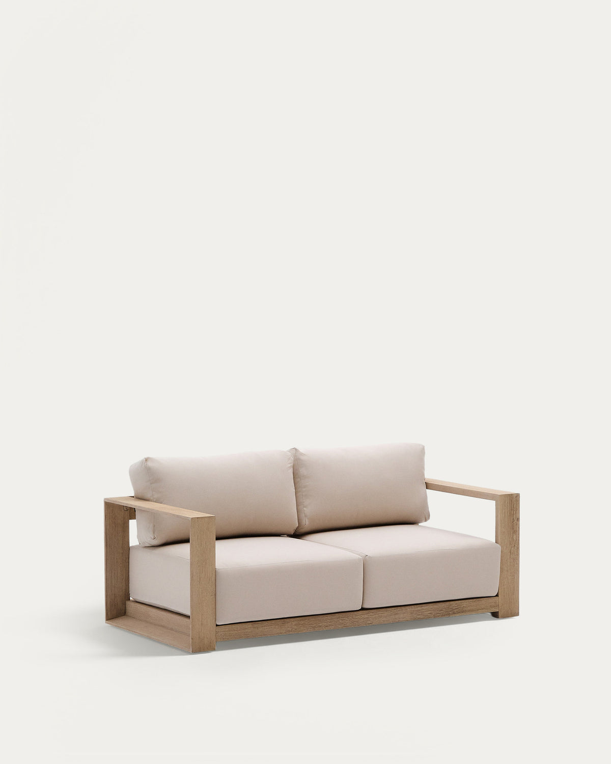 2-Sitzer-Sofa Ambra aus massivem Akazienholz mit hellem Finish 174 cm FSC 100% in Beige präsentiert im Onlineshop von KAQTU Design AG. Lounge Sofa ist von Kave Home