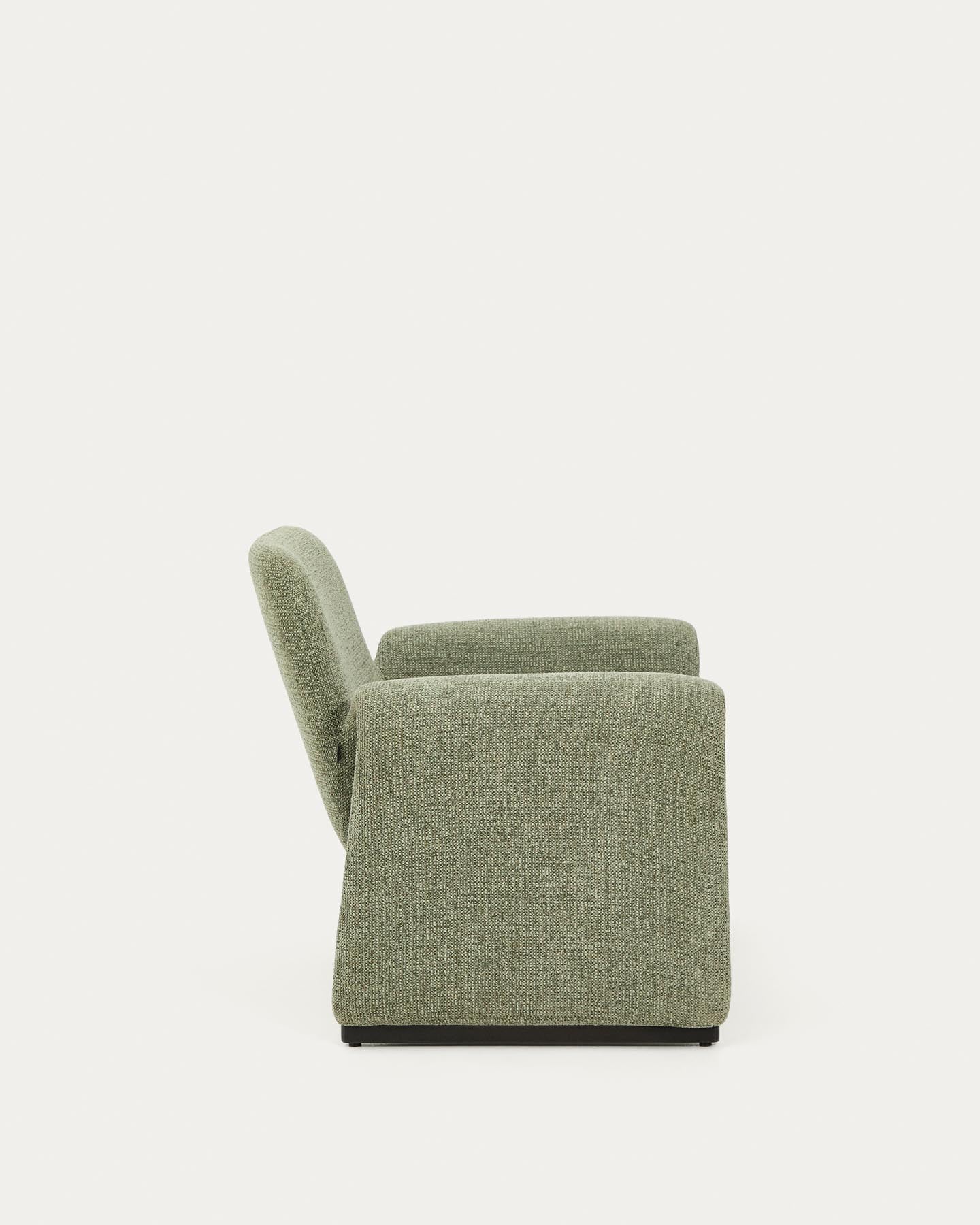 Sessel Melvia mit grüner Chenille in Hellgrün präsentiert im Onlineshop von KAQTU Design AG. Sessel ist von Kave Home
