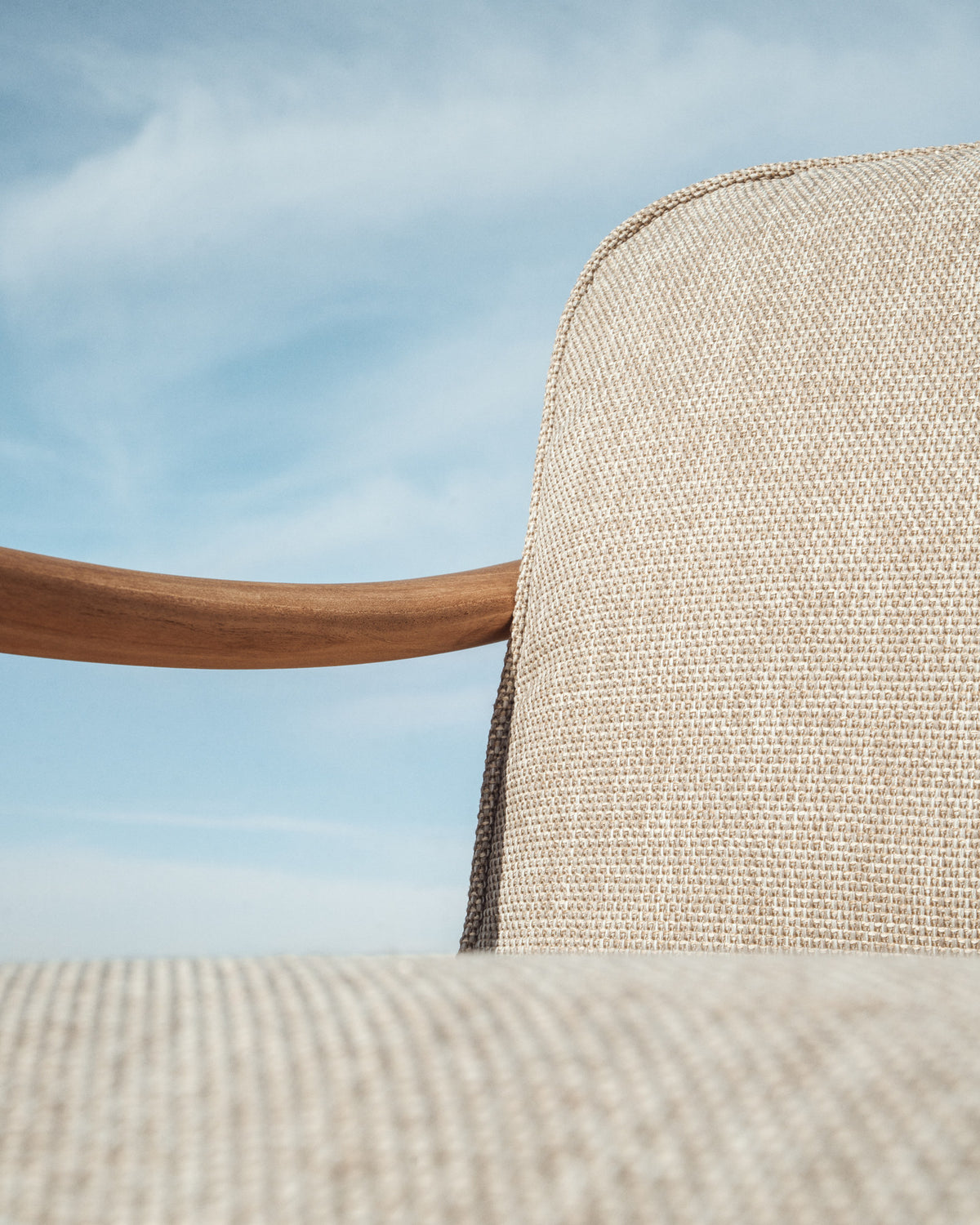 2-Sitzer Outdoor-Sofa Elunda aus massivem Teakholz, FSC 100 %, 149 cm in Beige, Natur, Hellgrau präsentiert im Onlineshop von KAQTU Design AG. Lounge Sofa ist von Kave Home