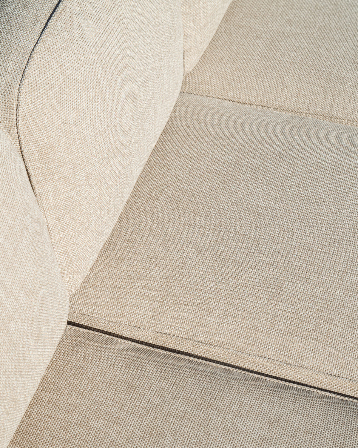 3-Sitzer Outdoor-Sofa Elunda aus massivem Teakholz, FSC 100 %, 215 cm in Beige, Natur, Hellgrau präsentiert im Onlineshop von KAQTU Design AG. Lounge Sofa ist von Kave Home