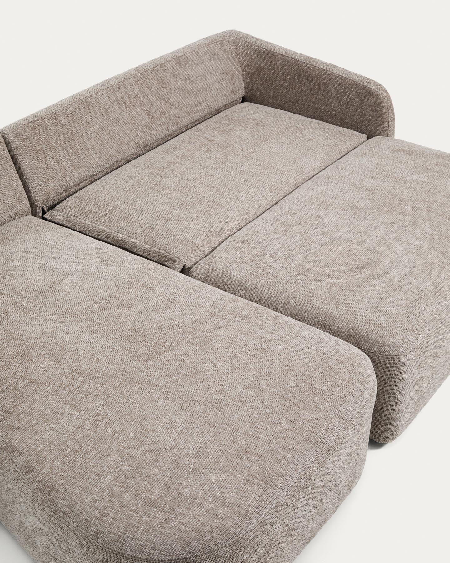 3-Sitzer-Bettsofa Laira in taupefarbener Chenille und Chaiselongue links, 246 cm, FSC Mix Credit in Taupe präsentiert im Onlineshop von KAQTU Design AG. Bettsofa ist von Kave Home