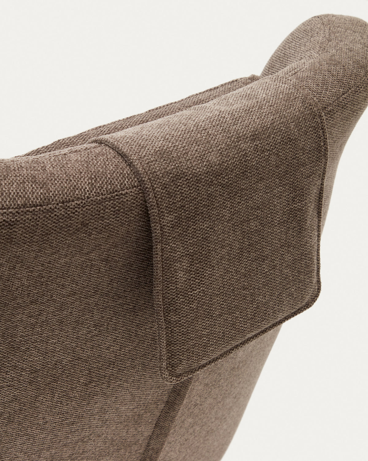 Zalina Drehsessel aus hellbraunem Chenille und Stahl mit schwarzem Finish FSC 100% in Braun, Schwarz präsentiert im Onlineshop von KAQTU Design AG. Drehsessel ist von Kave Home