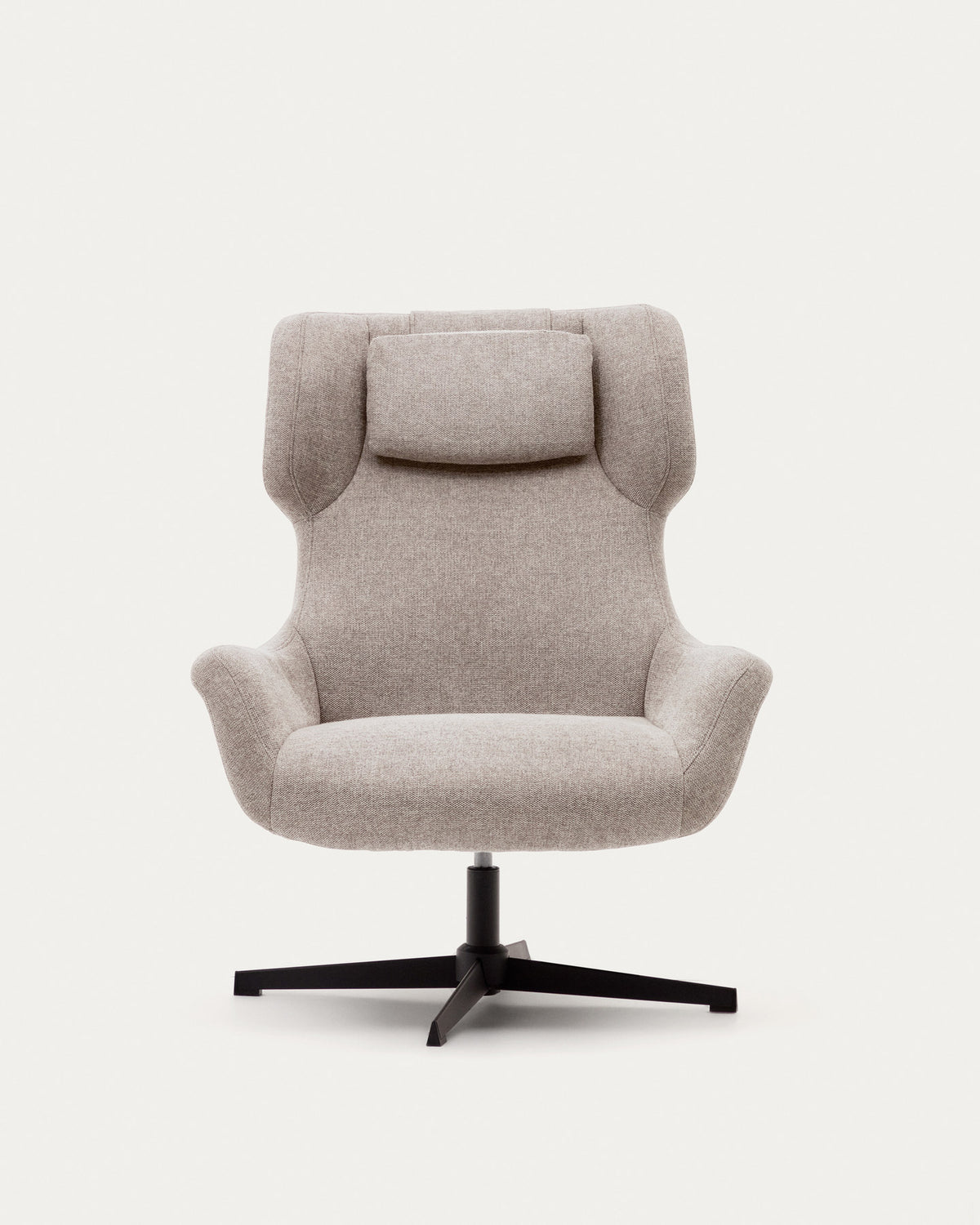 Zalina Drehsessel aus beigefarbenem Chenille und Stahl mit schwarzem Finish FSC 100% in Beige, Schwarz präsentiert im Onlineshop von KAQTU Design AG. Drehsessel ist von Kave Home
