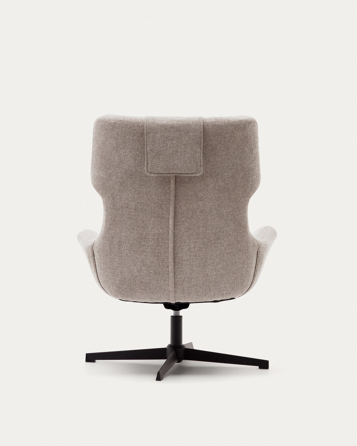 Zalina Drehsessel aus beigefarbenem Chenille und Stahl mit schwarzem Finish FSC 100% in Beige, Schwarz präsentiert im Onlineshop von KAQTU Design AG. Drehsessel ist von Kave Home