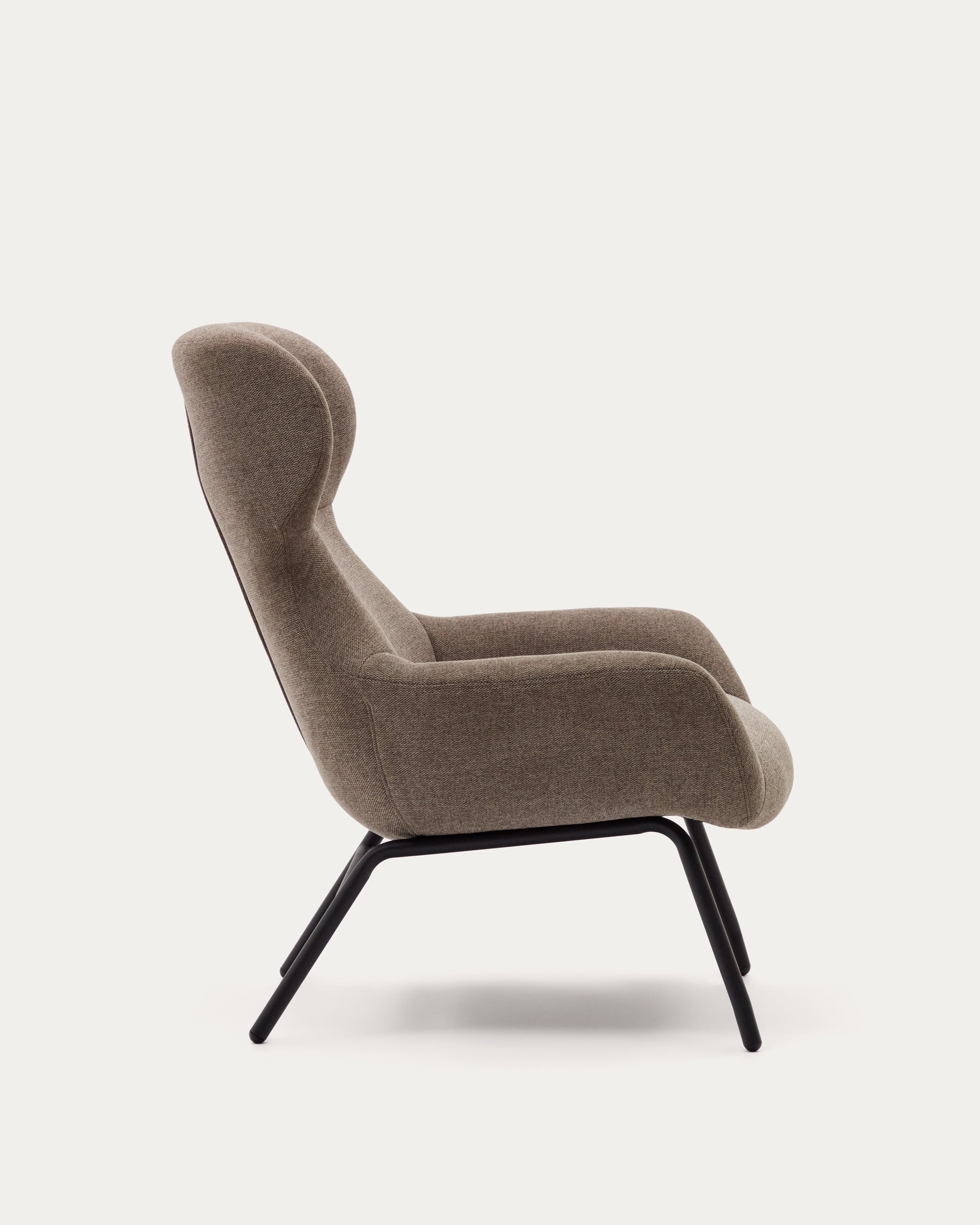 Belina armchair with chenille in light<tc>braun</tc> and steel with black finish FSC 100%