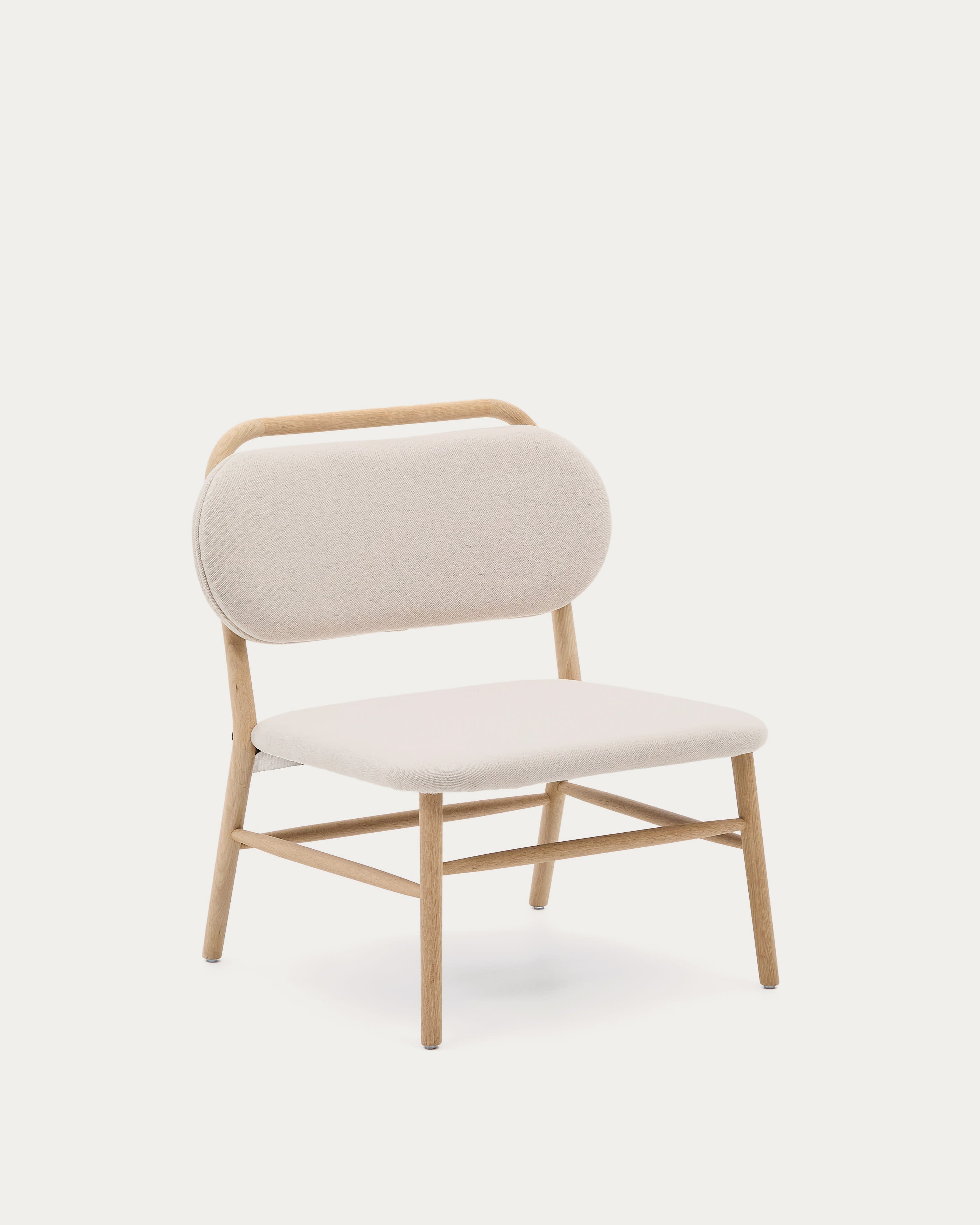 Helda armchair in beige chenille and solid oak FSC Mix Credit