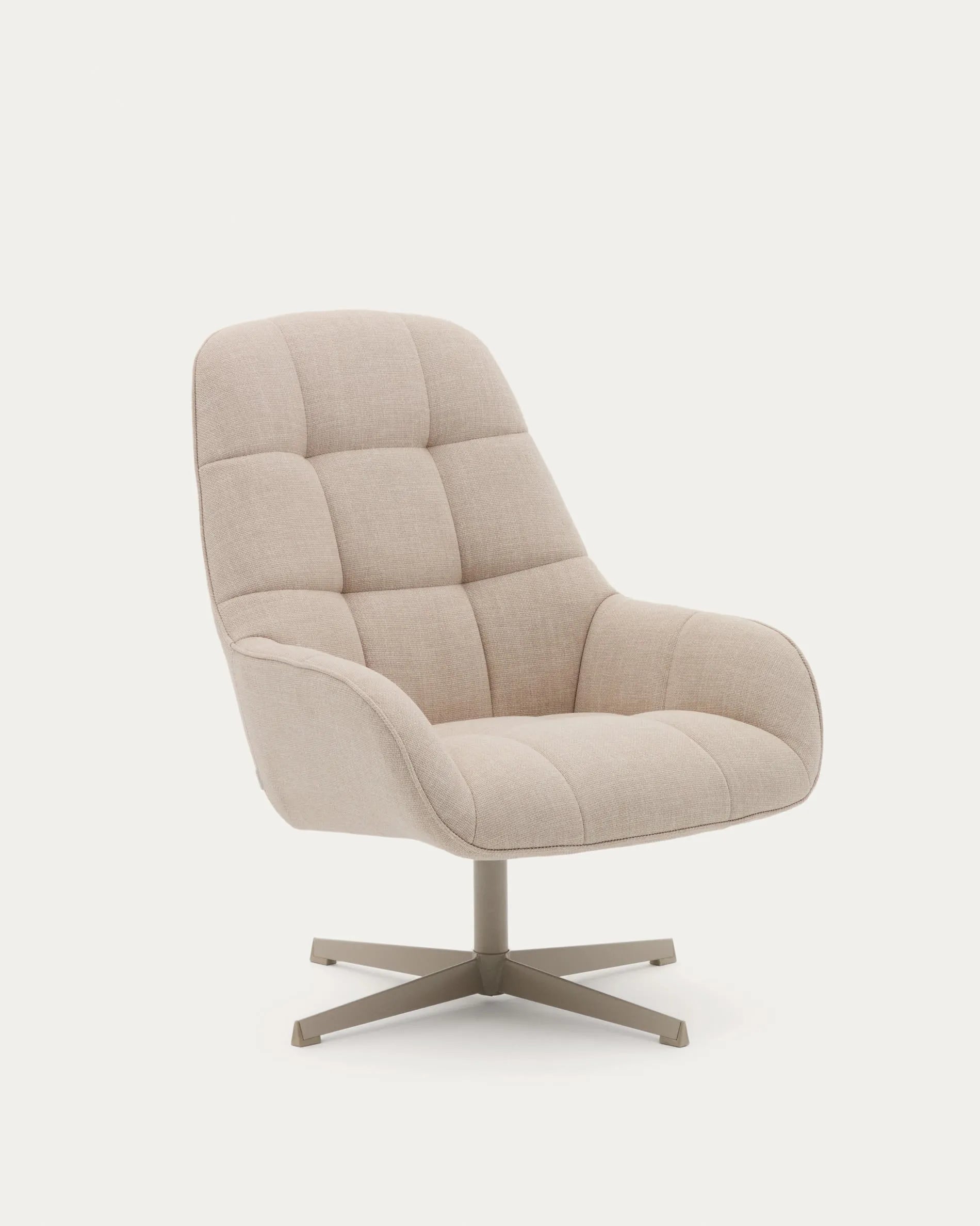 3D-Modell: Moderner, ergonomischer Drehsessel Jaspe in Beige mit grauer Metallbasis, 360° drehbar, FSC-zertifiziert.