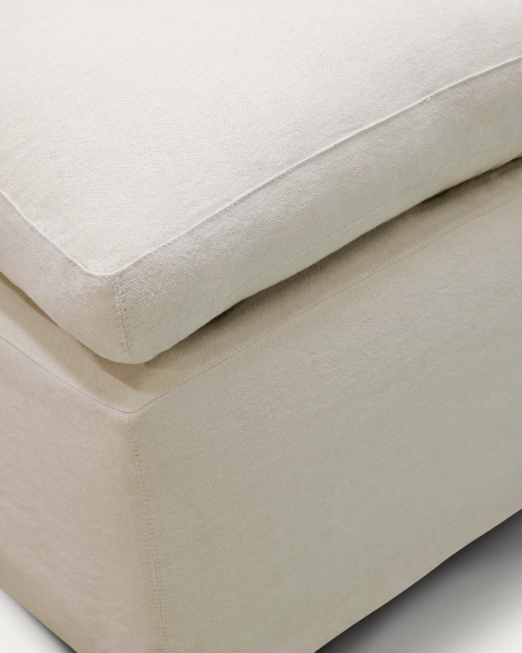 Zenira Fusshockerbezug, beige, 90x90 cm, aus Baumwolle und Leinen, von Kave Home. Perfekt für stilvolle Einrichtung.