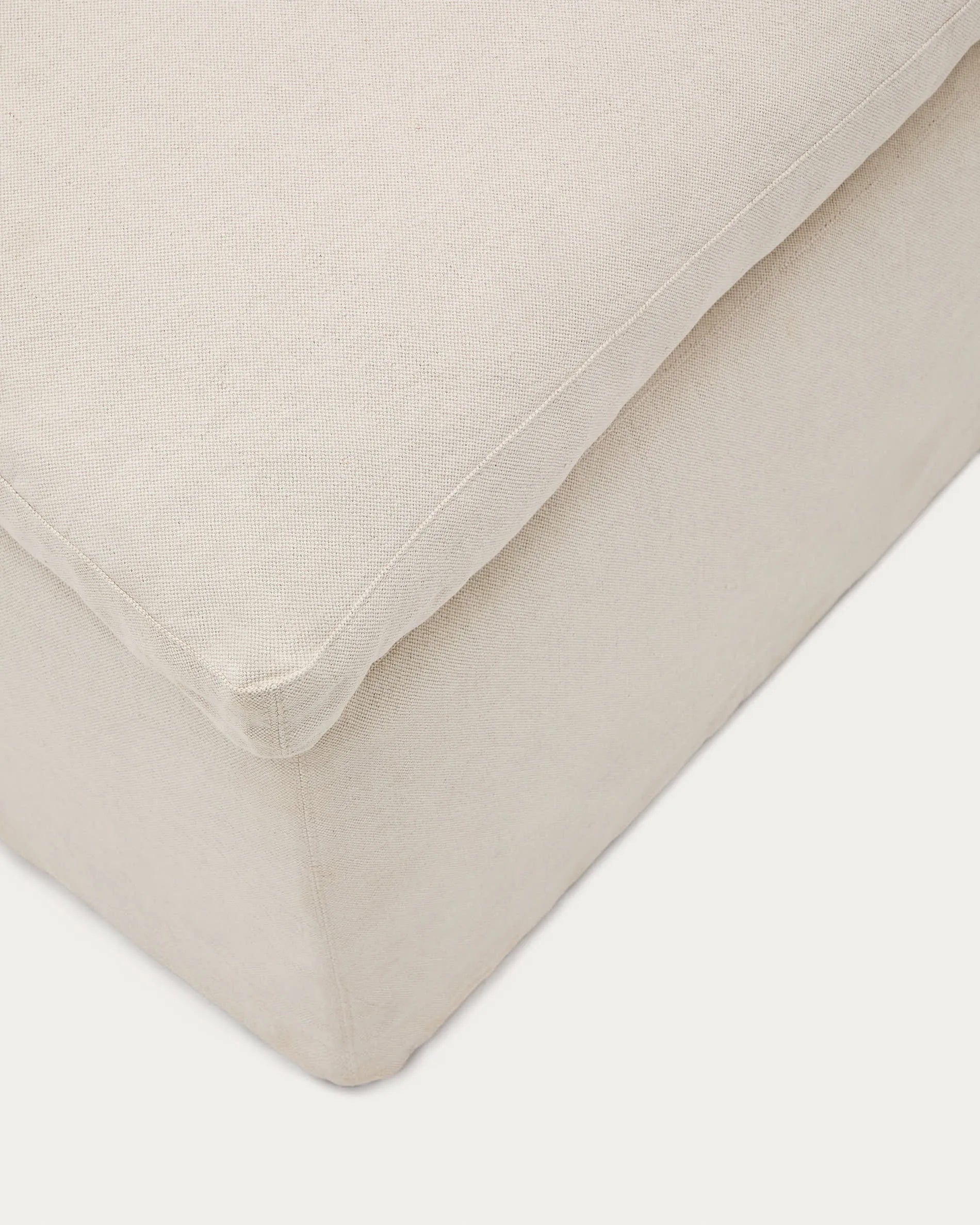 Zenira Fusshocker 90x90 cm, beige, Baumwoll-Leinen-Mix, abnehmbarer Bezug, stilvoll, komfortabel, vielseitig, von Kave Home.