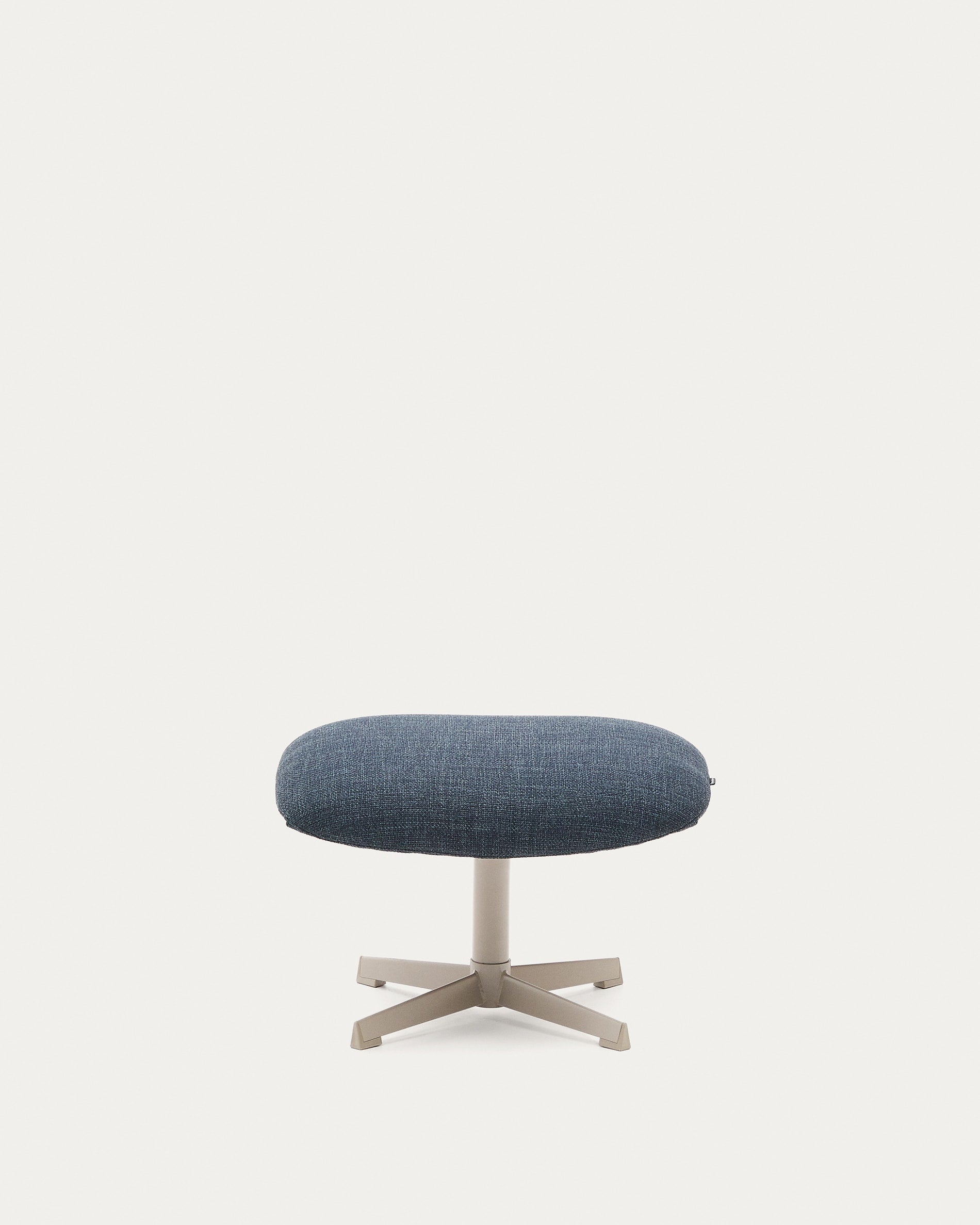Stilvolle Fußstütze in Blau mit grauer Oberfläche, Metallrahmen und FSC-zertifiziertem Holz, ideal für modernes Wohnen.