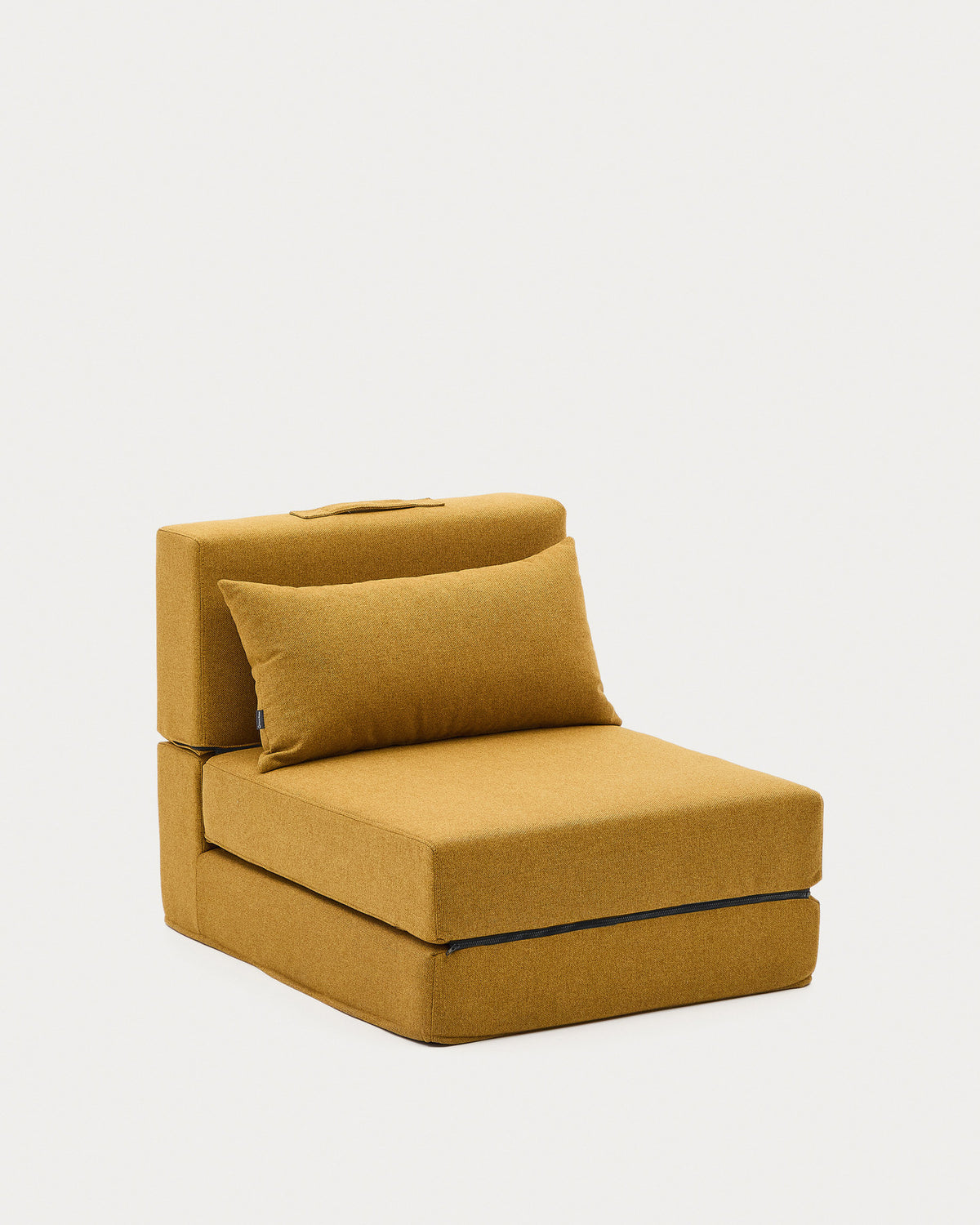 Pouf Schlafsofa Arty Farbe Senf 70 x 89 (200) cm in Senfgelb präsentiert im Onlineshop von KAQTU Design AG. Bettsessel ist von Kave Home
