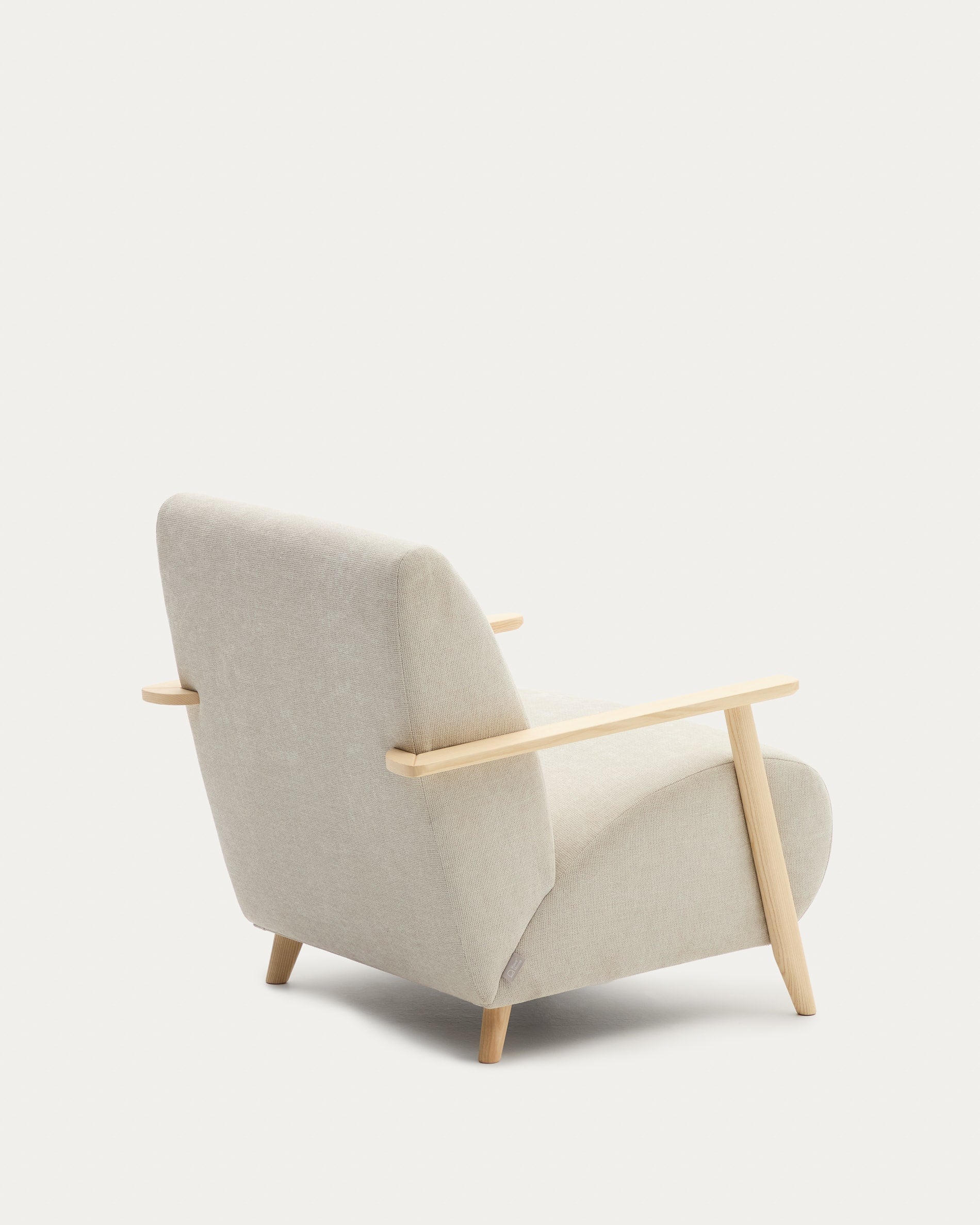 Armchair Meghan made of pearl chicken and solid ash wood with natural finish FSC Mix C