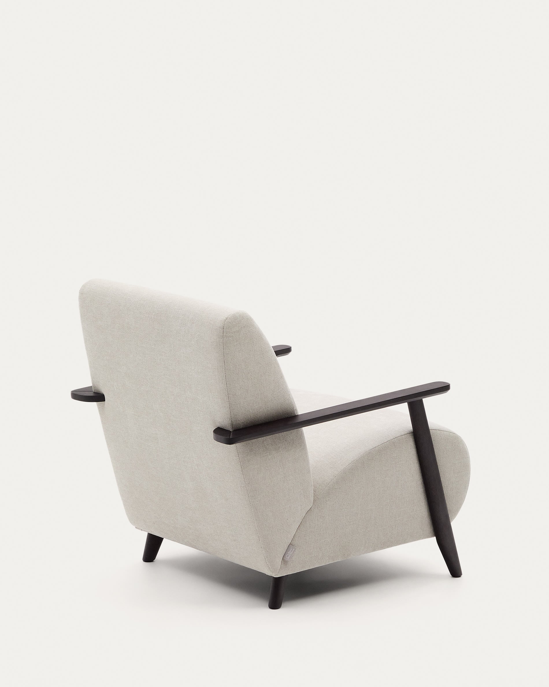 Armchair Meghan made of pearl-colored chenille and solid ash wood with Wenge-Finish FSC Mix C