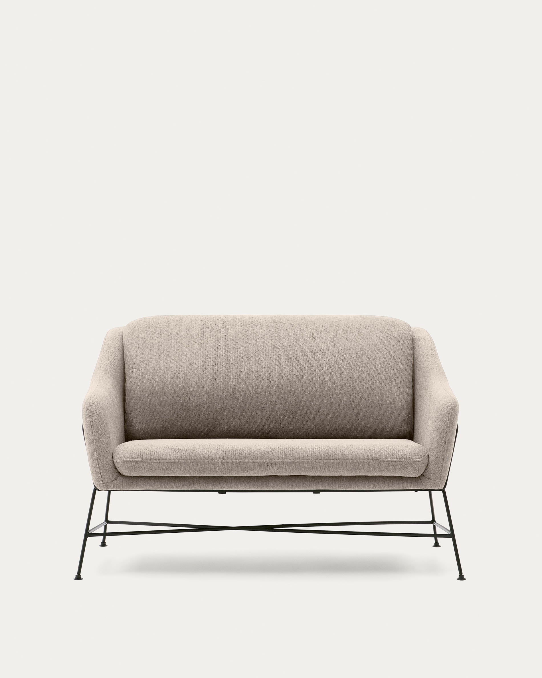 Elegantes 2-Sitzer-Sofa in Beige mit schwarzen Stahlbeinen, ideal für stilvolle, kompakte Wohnräume.