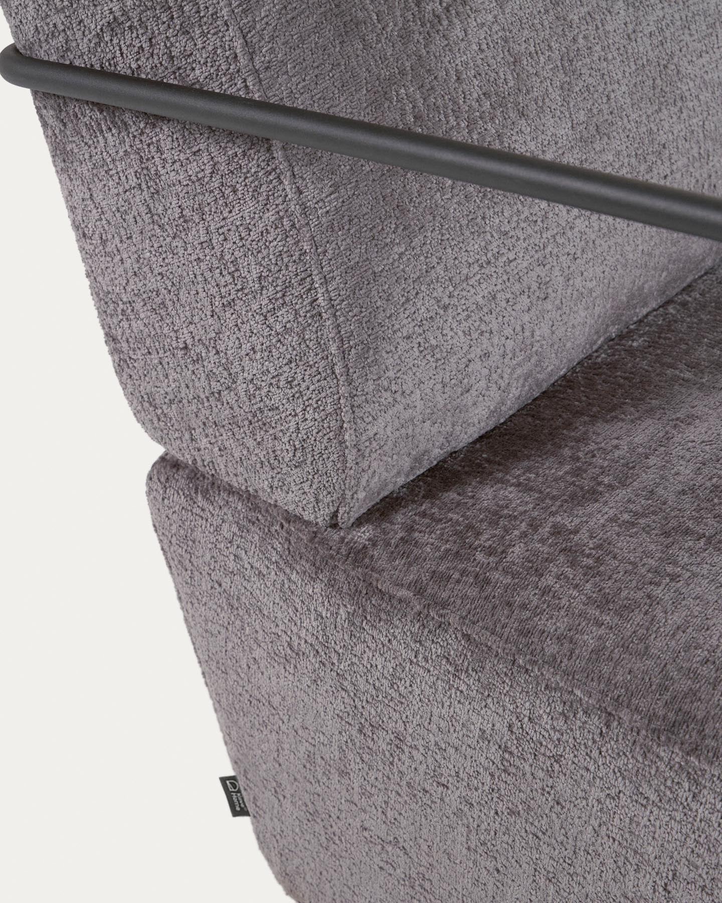 Sessel Gamer aus grauer Chenille und Metall mit schwarzer Lackierung in Grau präsentiert im Onlineshop von KAQTU Design AG. Sessel ist von Kave Home