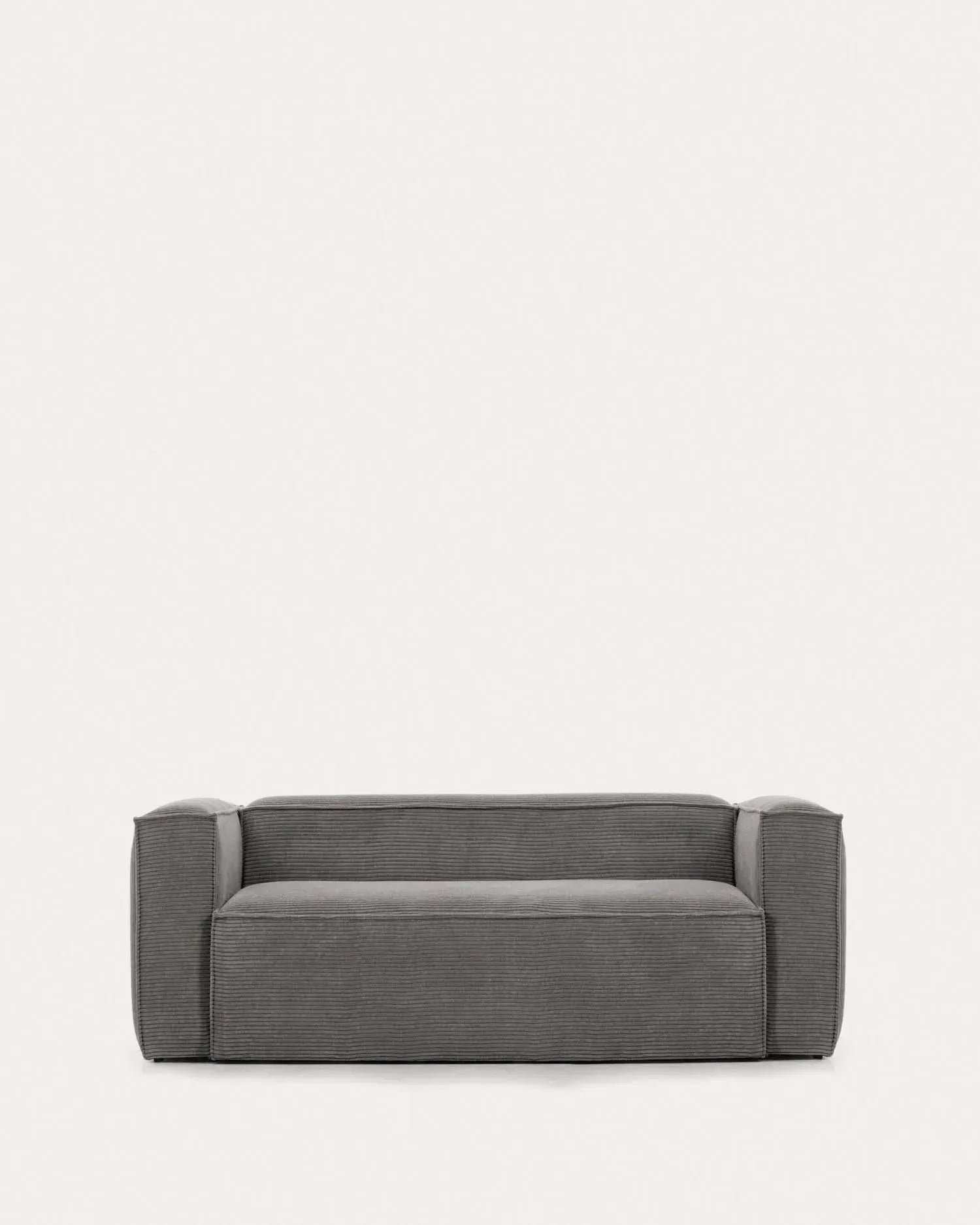 Blok 3-Sitzer-Sofa breiter Cord grau 240 cm in Grau präsentiert im Onlineshop von KAQTU Design AG. 3er Sofa ist von Kave Home
