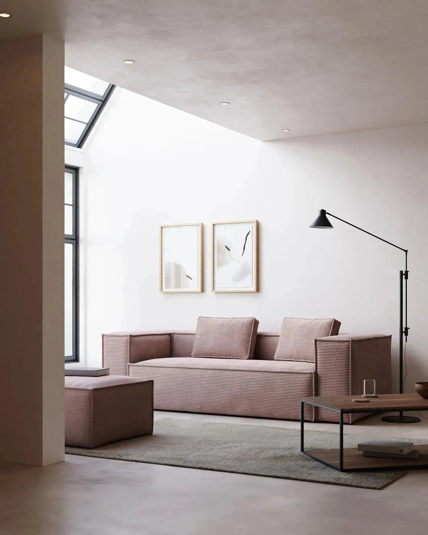 Blok 3-Sitzer-Sofa breiter Cord grau 240 cm in Grau präsentiert im Onlineshop von KAQTU Design AG. 3er Sofa ist von Kave Home