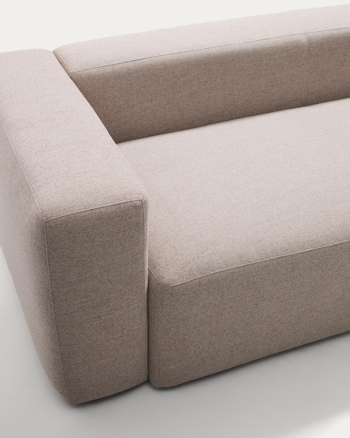 3-Sitzer-Sofa Blok in beiger Chenille, 240 cm, FSC Mix Credit in Beige präsentiert im Onlineshop von KAQTU Design AG. 3er Sofa ist von Kave Home