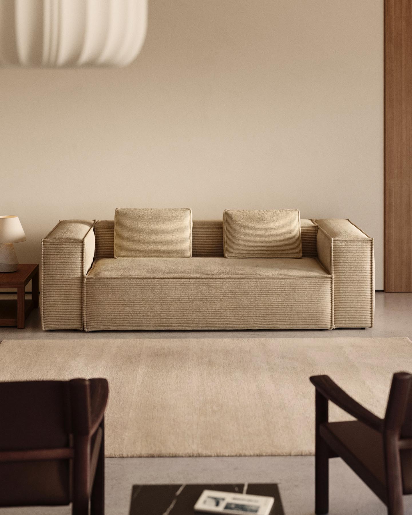 3-Sitzer-Sofa Blok schwer entflammbar mit dickem Cord in Ecru 240 cm FSC Mix Credit in Ecru präsentiert im Onlineshop von KAQTU Design AG. 3er Sofa ist von Kave Home