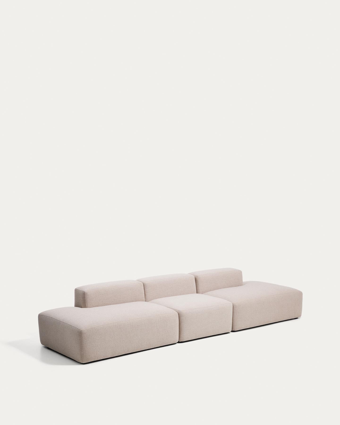 4-Sitzer-Sofa Blok in beiger Chenille, 380 cm, FSC Mix Credit in Beige präsentiert im Onlineshop von KAQTU Design AG. 4er Sofa ist von Kave Home