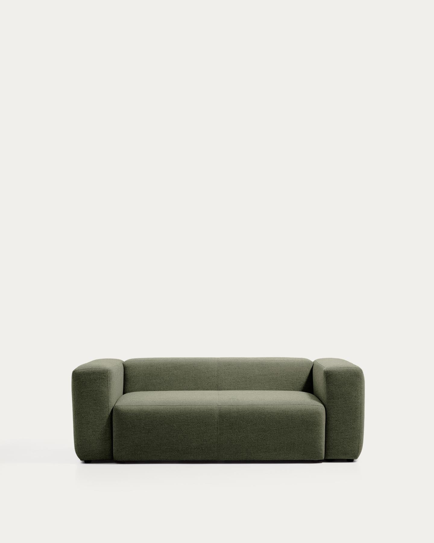 2-Sitzer-Sofa Blok in moosgrüner Chenille, 210 cm, FSC Mix Credit in Grün präsentiert im Onlineshop von KAQTU Design AG. 2er Sofa ist von Kave Home