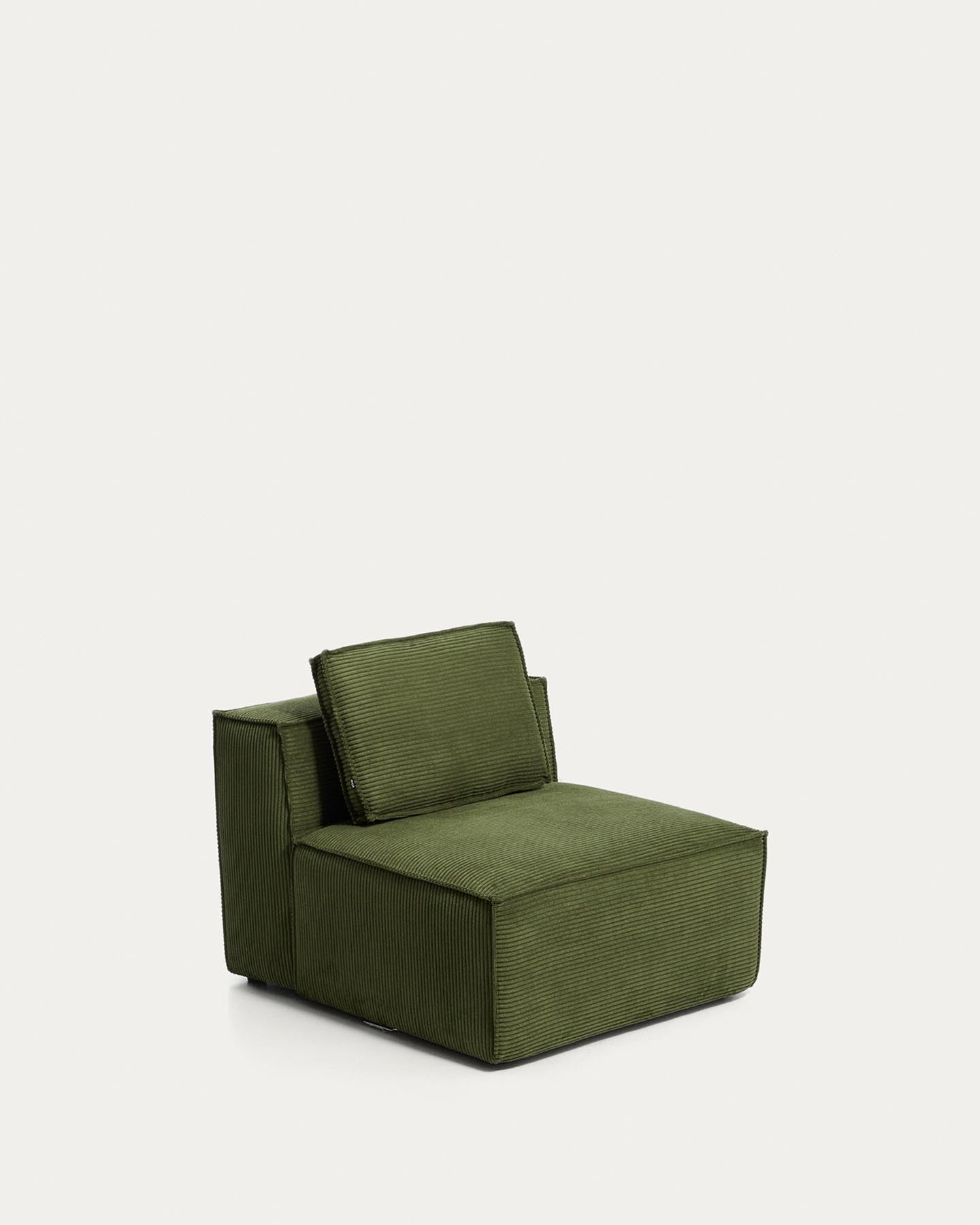 Sessel Blok mit grobem grünem Cord 90 cm FSC Mix Credit in Grün präsentiert im Onlineshop von KAQTU Design AG. Pouf ist von Kave Home