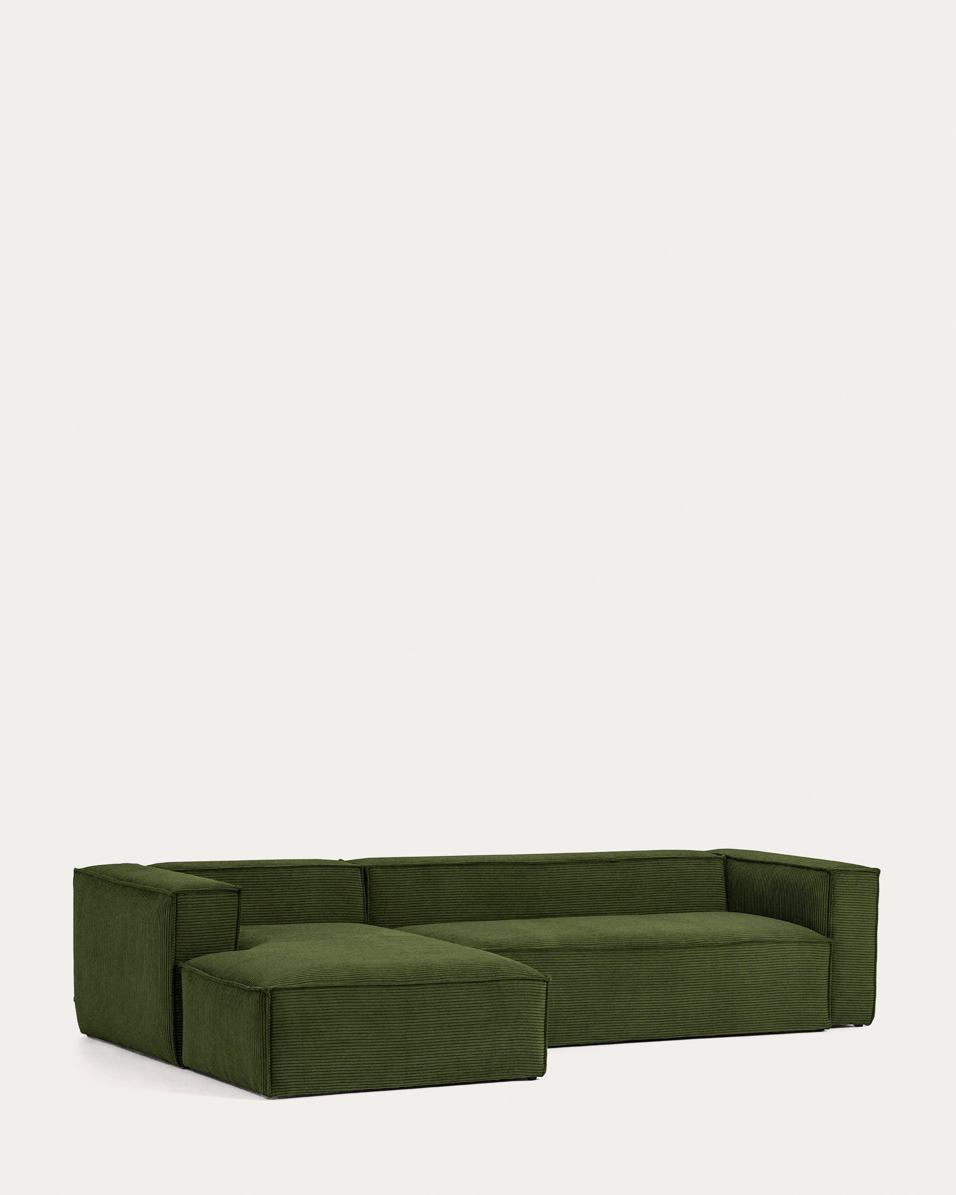 Elegantes 4-Sitzer-Sofa in grünem Cord mit linker Chaiselongue, 330 cm breit, FSC-zertifiziert, für stilvollen Komfort.