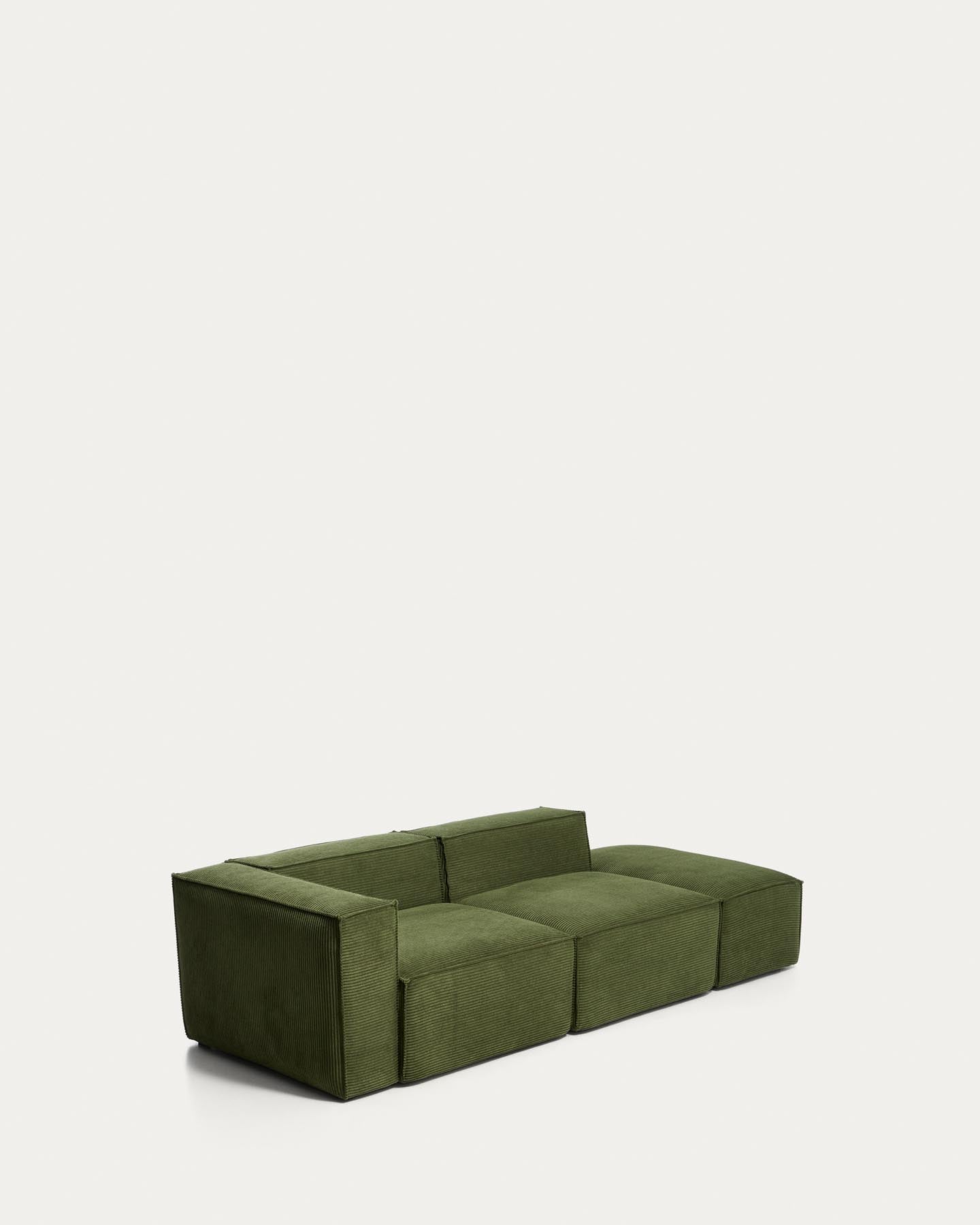 3-Sitzer-Sofa Blok mit Armlehne links und Pouf-Randmodul in grobem grünem Cord, 270 cm, FSC Mix Credit in Grün präsentiert im Onlineshop von KAQTU Design AG. 3er Sofa ist von Kave Home