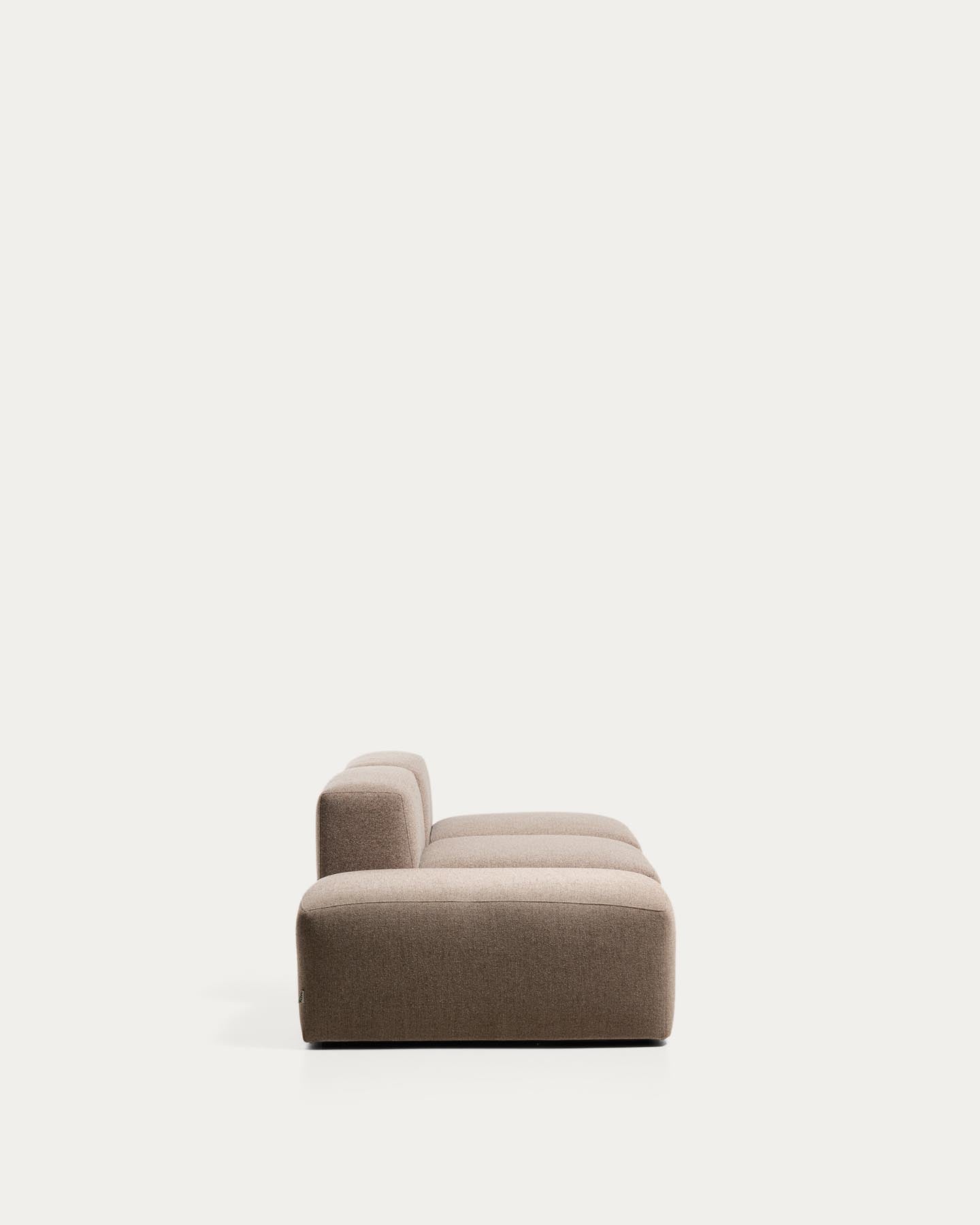 3-Sitzer-Sofa Blok mit Pouf-Randmodul in brauner Chenille, 240 cm, FSC Mix Credit in Taupe präsentiert im Onlineshop von KAQTU Design AG. 3er Sofa ist von Kave Home