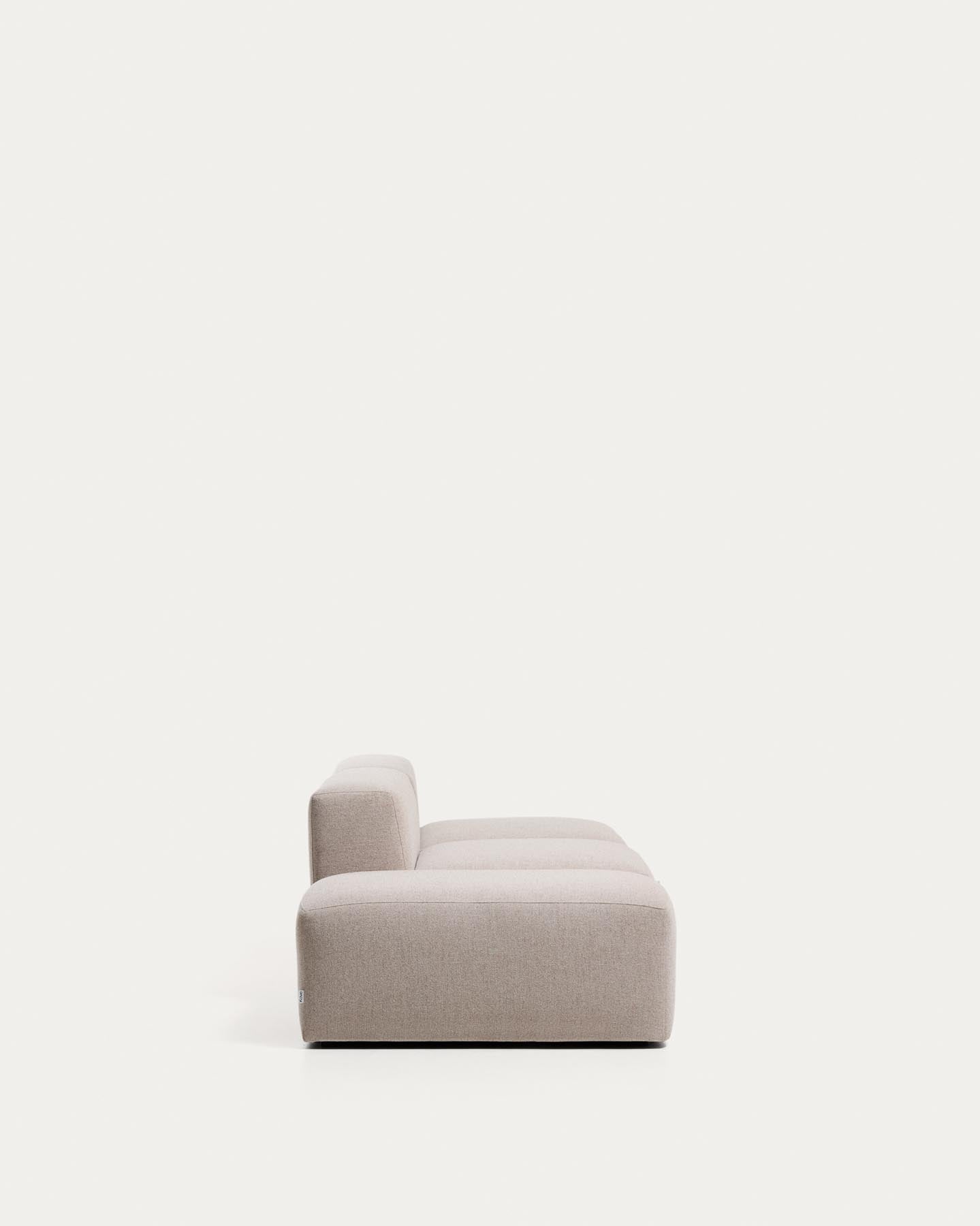 3-Sitzer-Sofa Blok mit Pouf-Randmodul in beiger Chenille, 240 cm, FSC Mix Credit in Beige präsentiert im Onlineshop von KAQTU Design AG. 3er Sofa ist von Kave Home