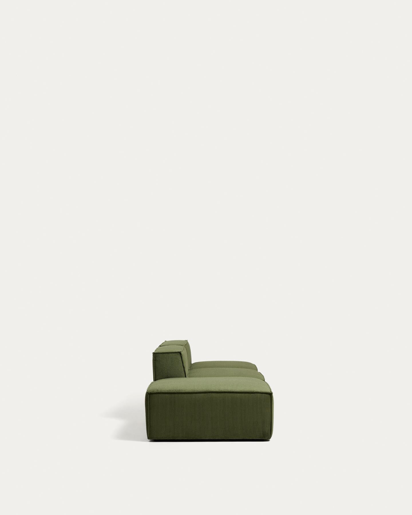 3-Sitzer-Sofa Blok mit Pouf-Randmodul in grobem grünem Cord, 270 cm, FSC Mix Credit in Grün präsentiert im Onlineshop von KAQTU Design AG. 3er Sofa ist von Kave Home
