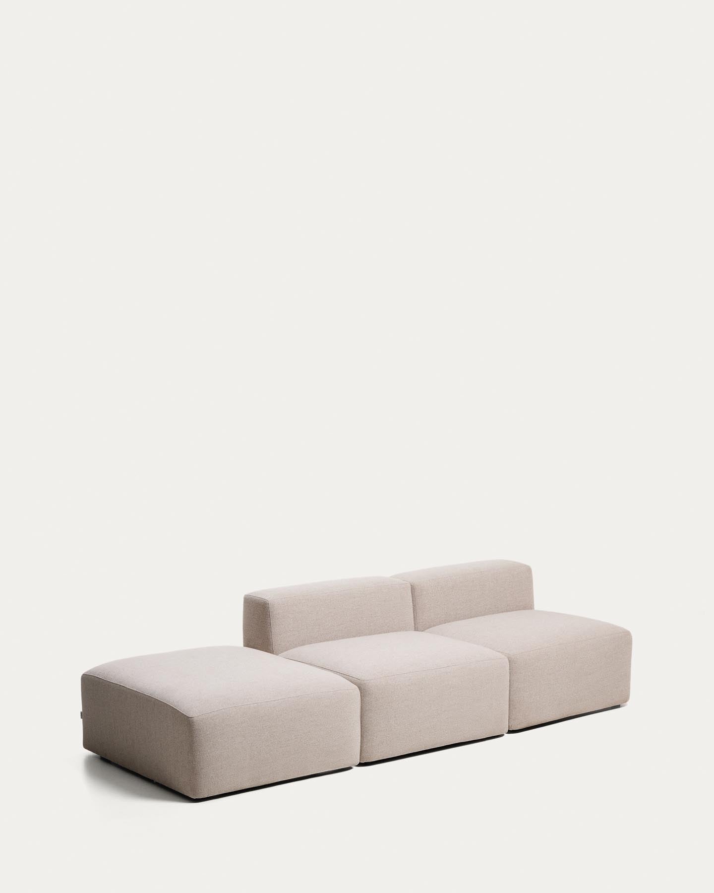 3-Sitzer-Sofa Blok mit Pouf-Randmodul in beiger Chenille, 270 cm, FSC Mix Credit in Beige präsentiert im Onlineshop von KAQTU Design AG. 3er Sofa ist von Kave Home