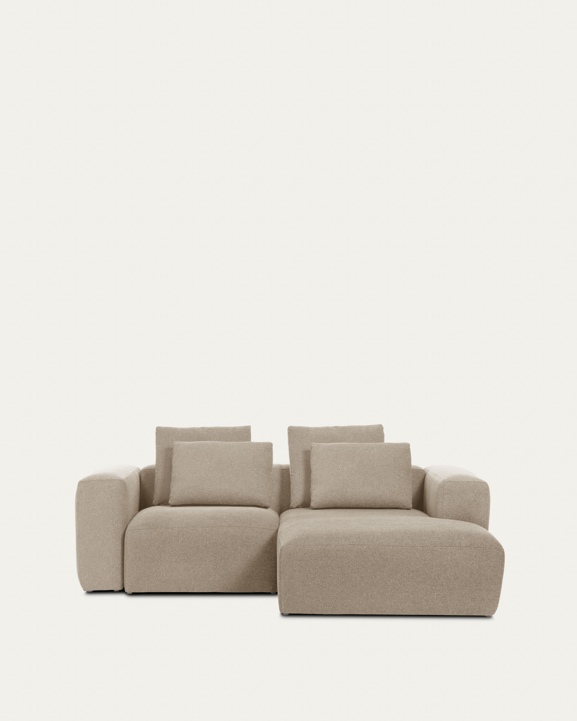 Elegantes 2-Sitzer Sofa mit rechter Chaiselongue in Beige, 240 cm, pflegeleicht, FSC-zertifiziert, von Kave Home.