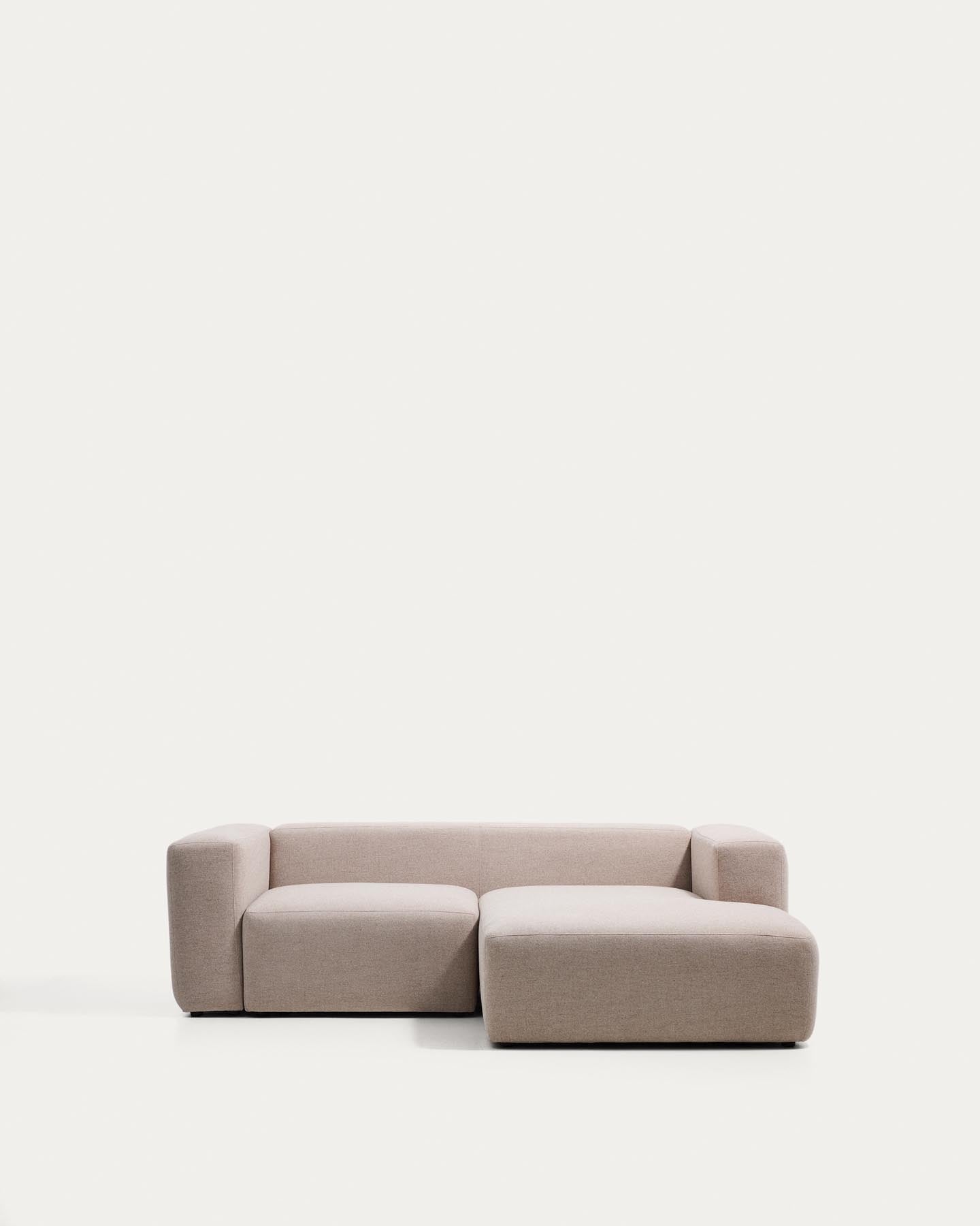 2-Sitzer-Sofa Blok mit Chaiselongue rechts in beiger Chenille, 240 cm, FSC Mix Credit in Beige präsentiert im Onlineshop von KAQTU Design AG. L-Sofa rechts ist von Kave Home