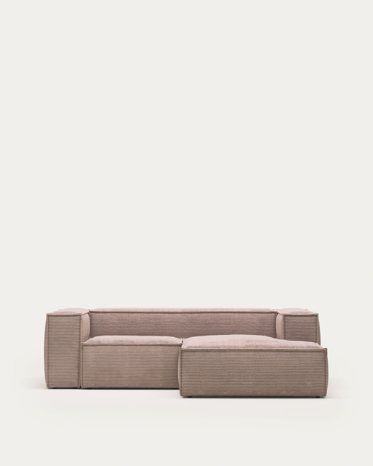 2-Sitzer-Sofa Blok mit Chaiselongue rechts, schwer entflammbar mit dickem, rosafarbenem Cord, 240 cm, FSC Mix Credit in Rosa präsentiert im Onlineshop von KAQTU Design AG. 2er Sofa ist von Kave Home