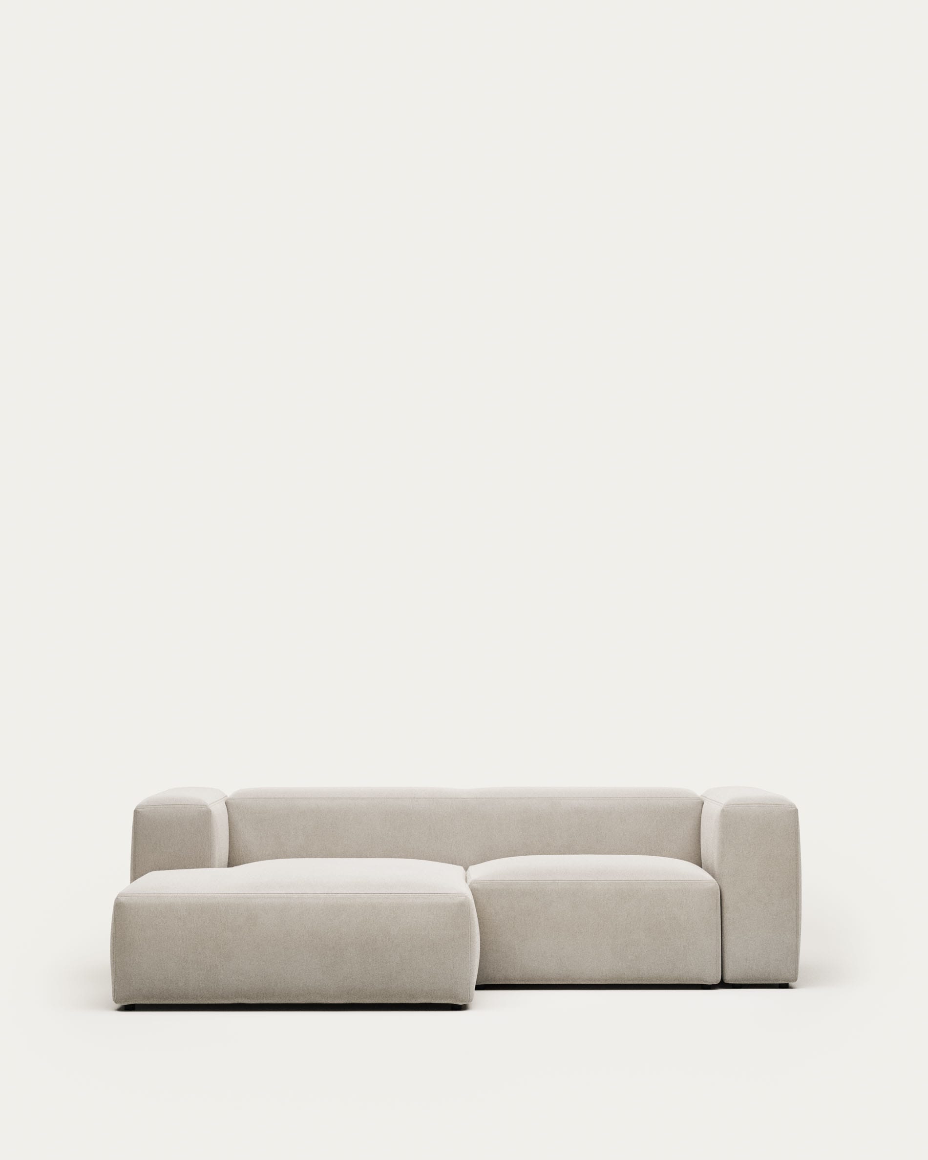 Elegantes Blok 2-Sitzer Sofa mit Chaiselongue links in Beige, 240 cm, FSC-zertifiziert, pflegeleicht, zeitloses Design.