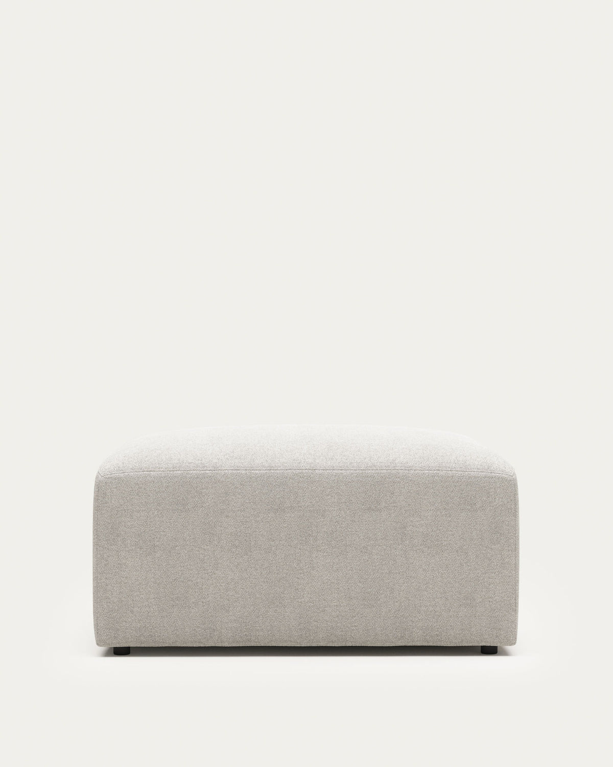 Fussablage Blok, schwer entflammbar mit weissem Lammfellimitat, 90 x 74 cm, FSC Mix Credit in Weiss präsentiert im Onlineshop von KAQTU Design AG. Pouf ist von Kave Home