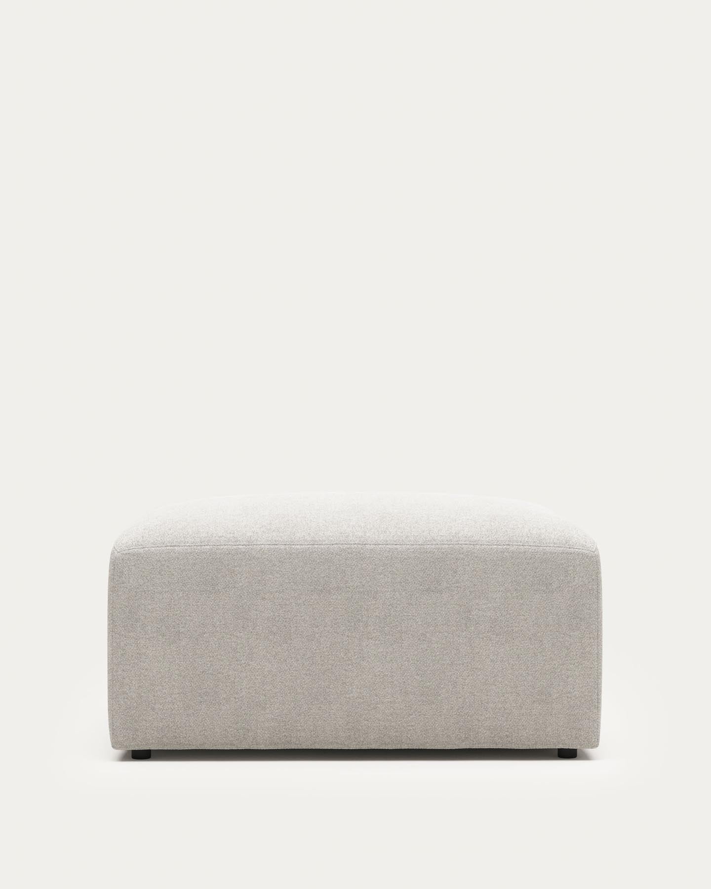 Fussablage Blok, schwer entflammbar mit weissem Lammfellimitat, 90 x 74 cm, FSC Mix Credit in Weiss präsentiert im Onlineshop von KAQTU Design AG. Pouf ist von Kave Home