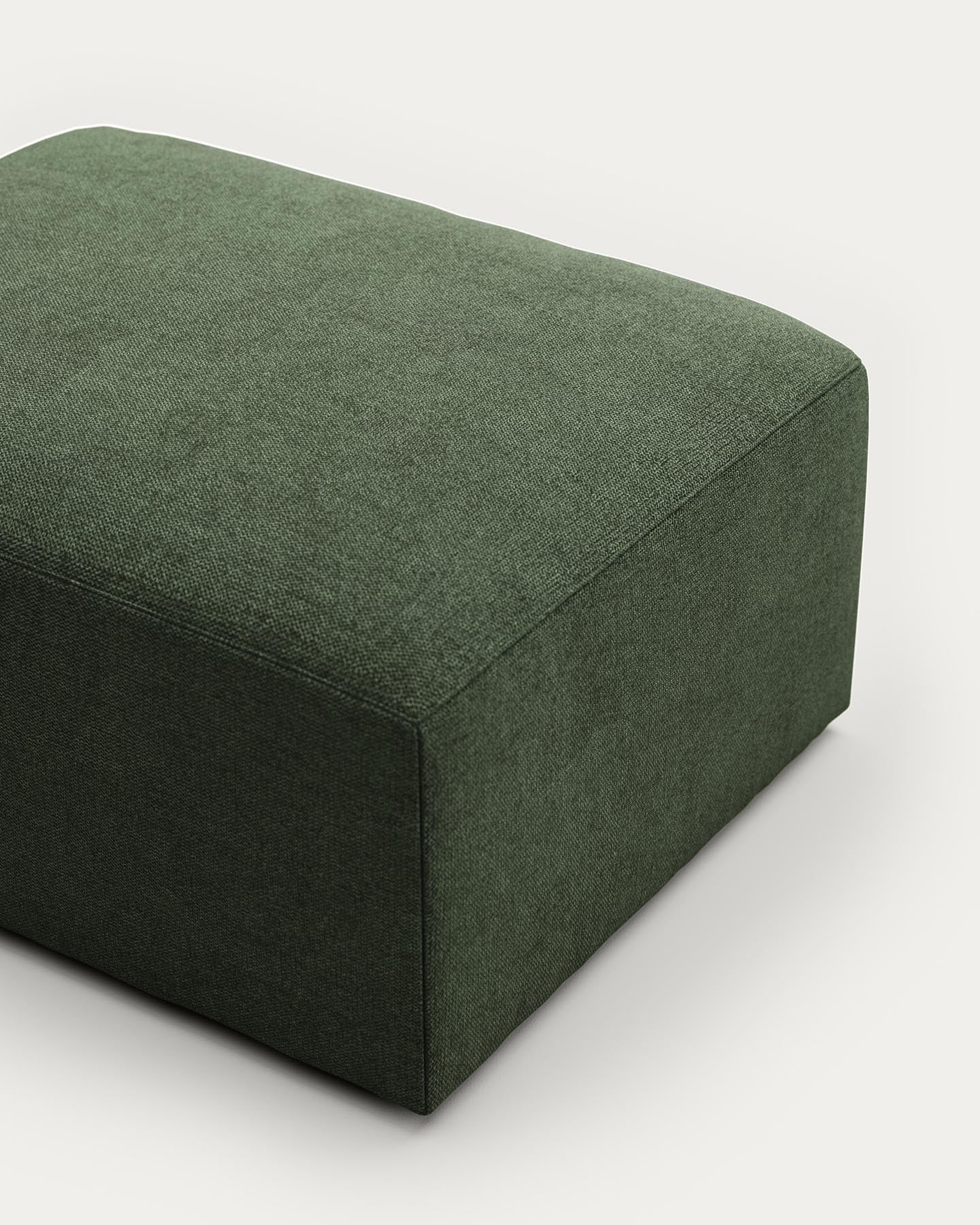 Fussablage Blok, schwer entflammbar mit grüner Chenille, 90 x 74 cm in Grün präsentiert im Onlineshop von KAQTU Design AG. Pouf ist von Kave Home